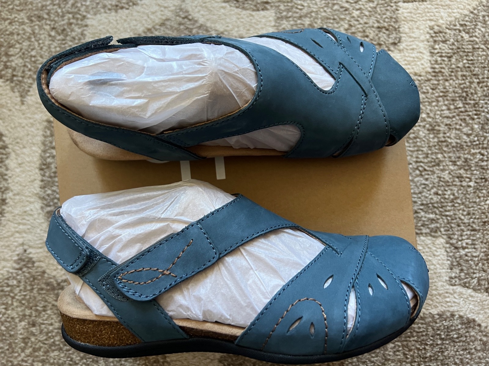 New Size 8 Leather Earth Origins Birdine Moroccan Blue Nubuck Leather Sandals
