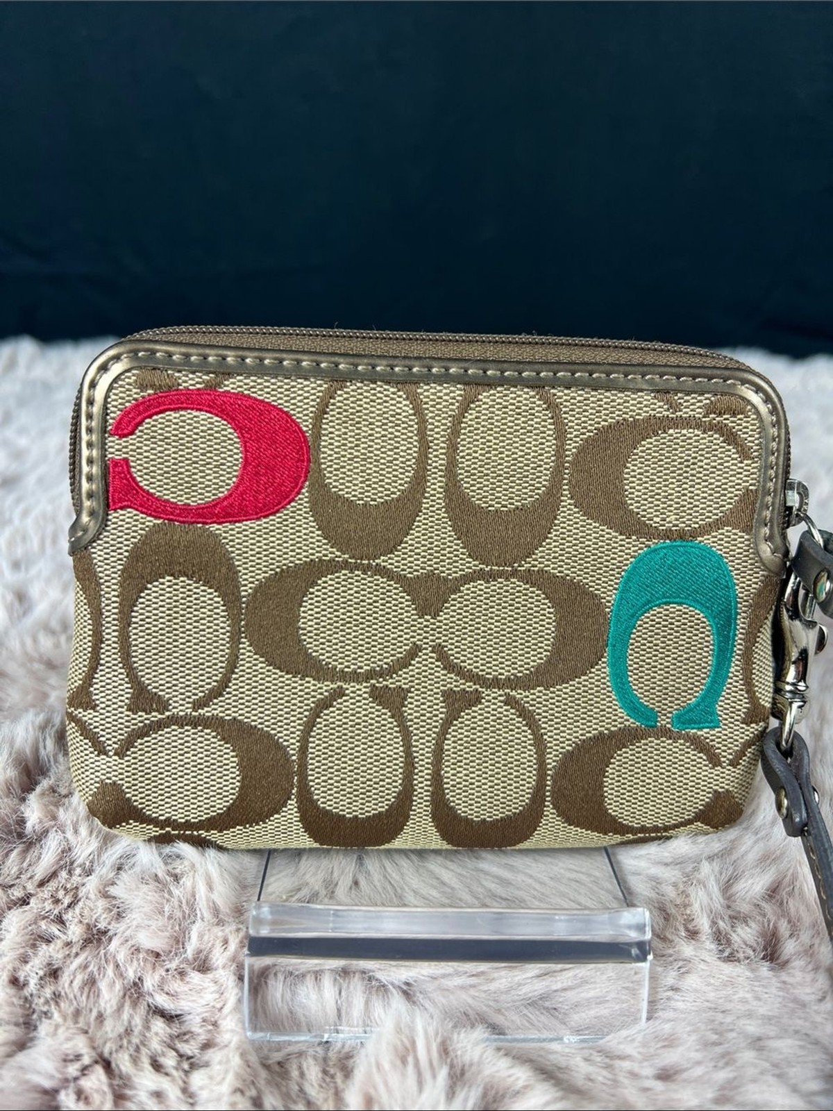 Coach Poppy Signature C Embroidered Double Zip Wristlet Khaki Multicolor EUC