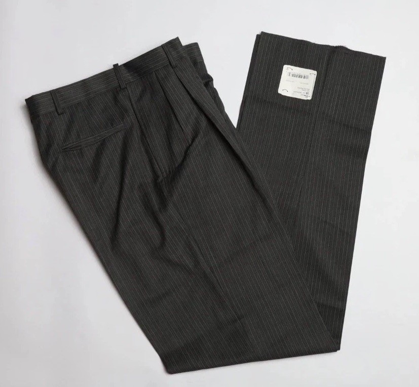 Hickey by Hickey Freeman Wool Suit Size 38 R x 32 W in Grey Stripe Pinstripe