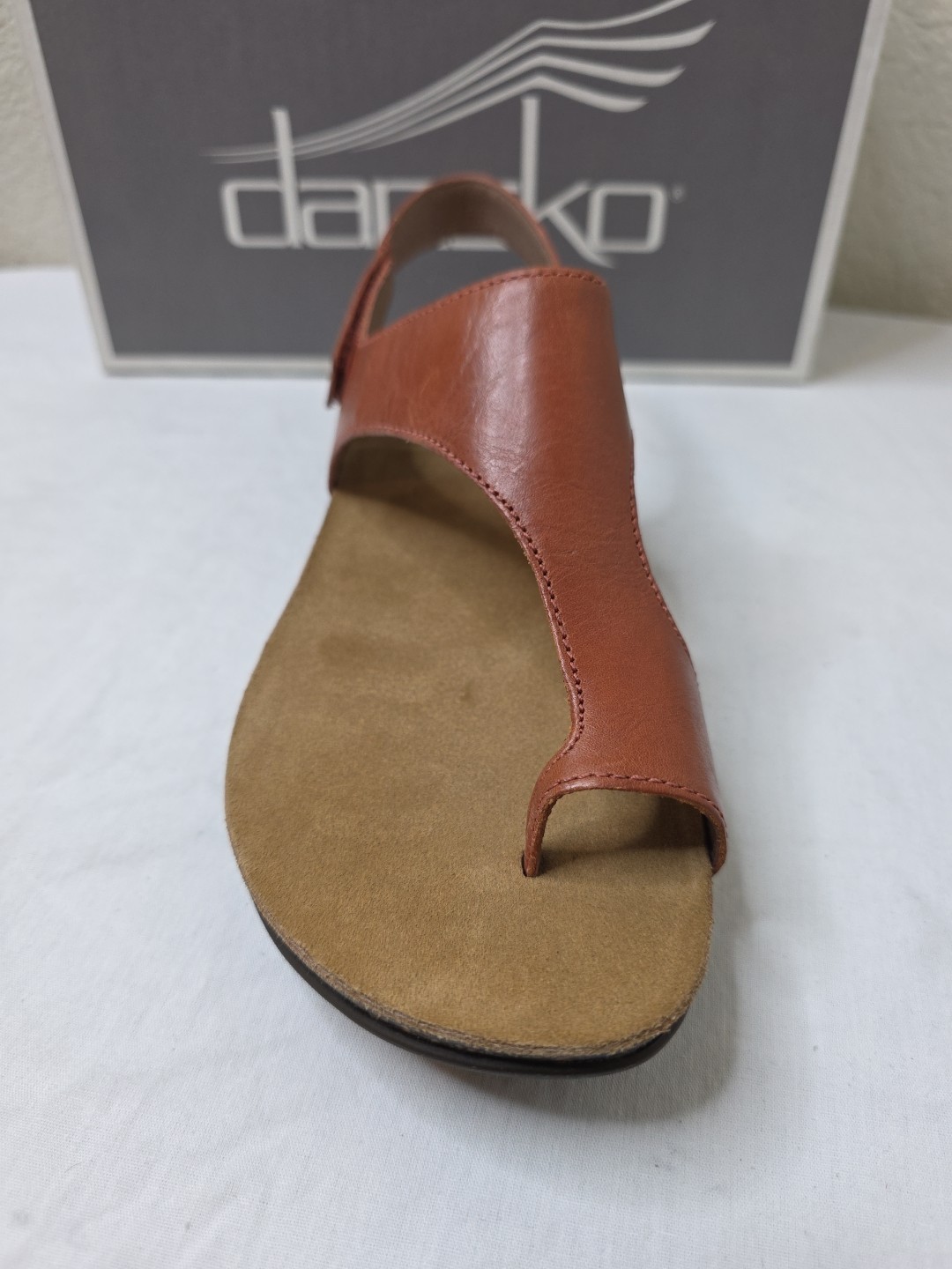 Dansko Reece Waxy Burnished Thong Sandals Women’s EU Sz 37 US Sz 6.5 – 7
