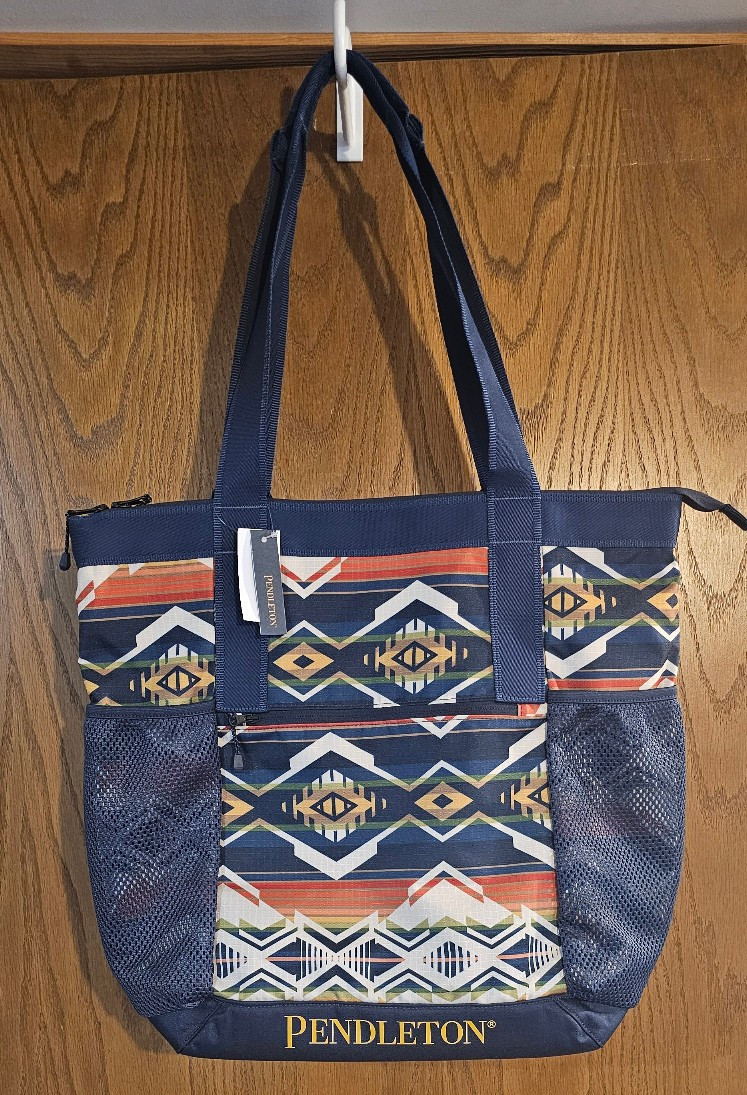 NWT Pendleton Navy Aztec Geometric Tote Bag Zip Closure & 6 Pocket’s