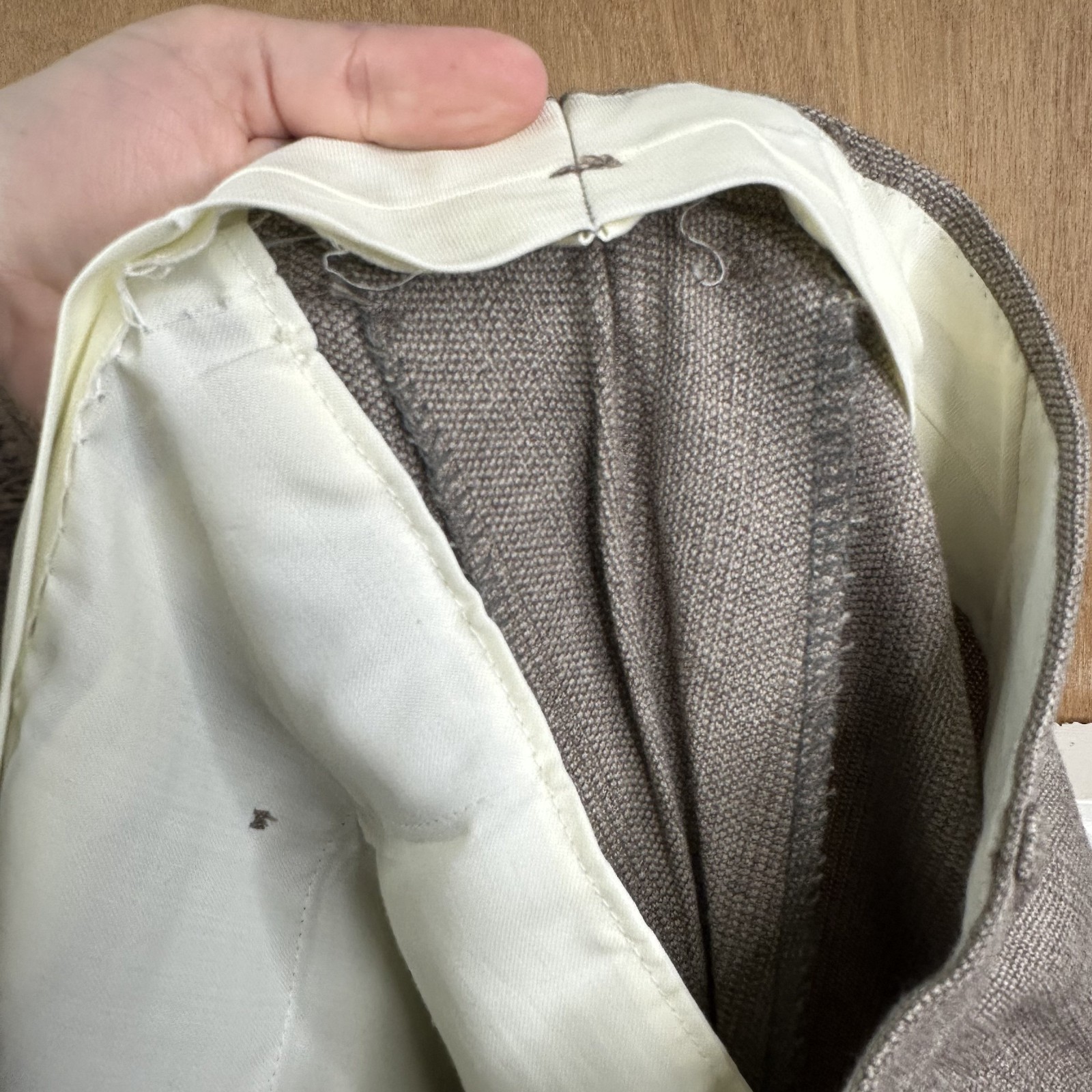 Daniel Hechter Suit Mens 38R Tan 2 Button 100% Wool Pants 34×30 Pleated Canvased