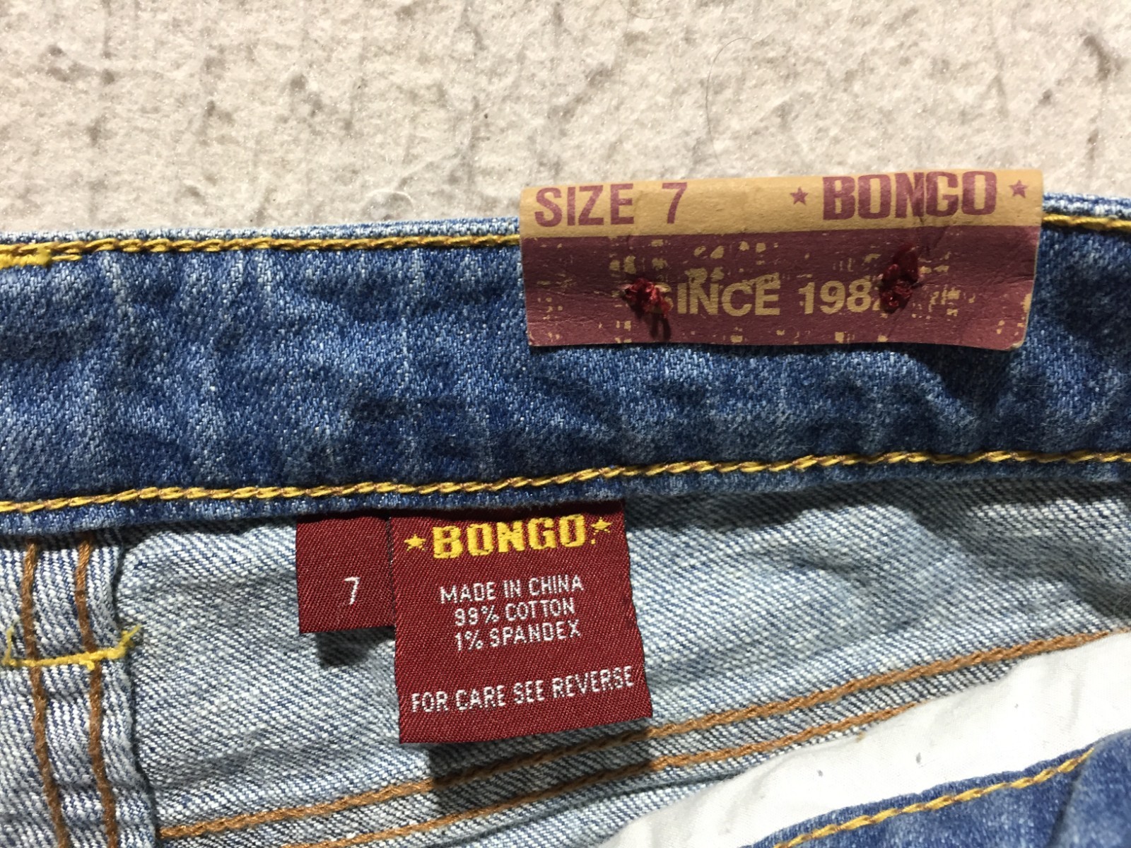NEW Bongo Jeans Womens 7 Flared Legs Med. Wash Zip Up Butterfly Embroidered