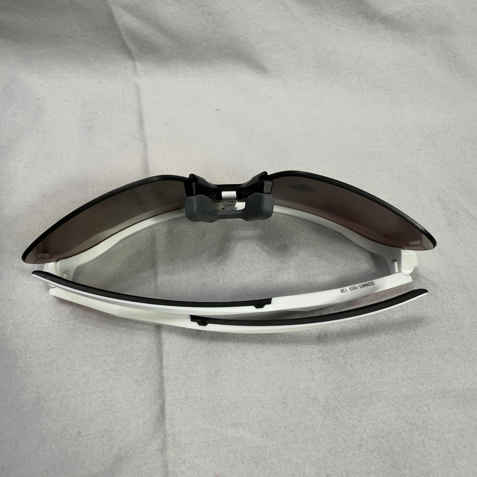 Oakley Sutro Sunglasses Mens One Size White Prizm Field Shield Sport UV400