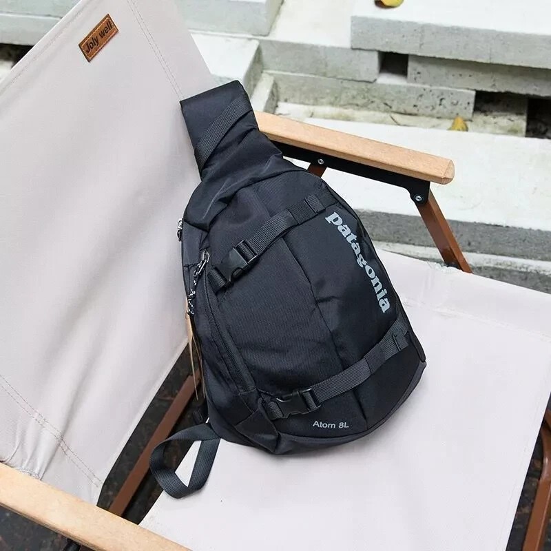 Patagonia Atom 8L Outdoor Crossbody Bag BLACK