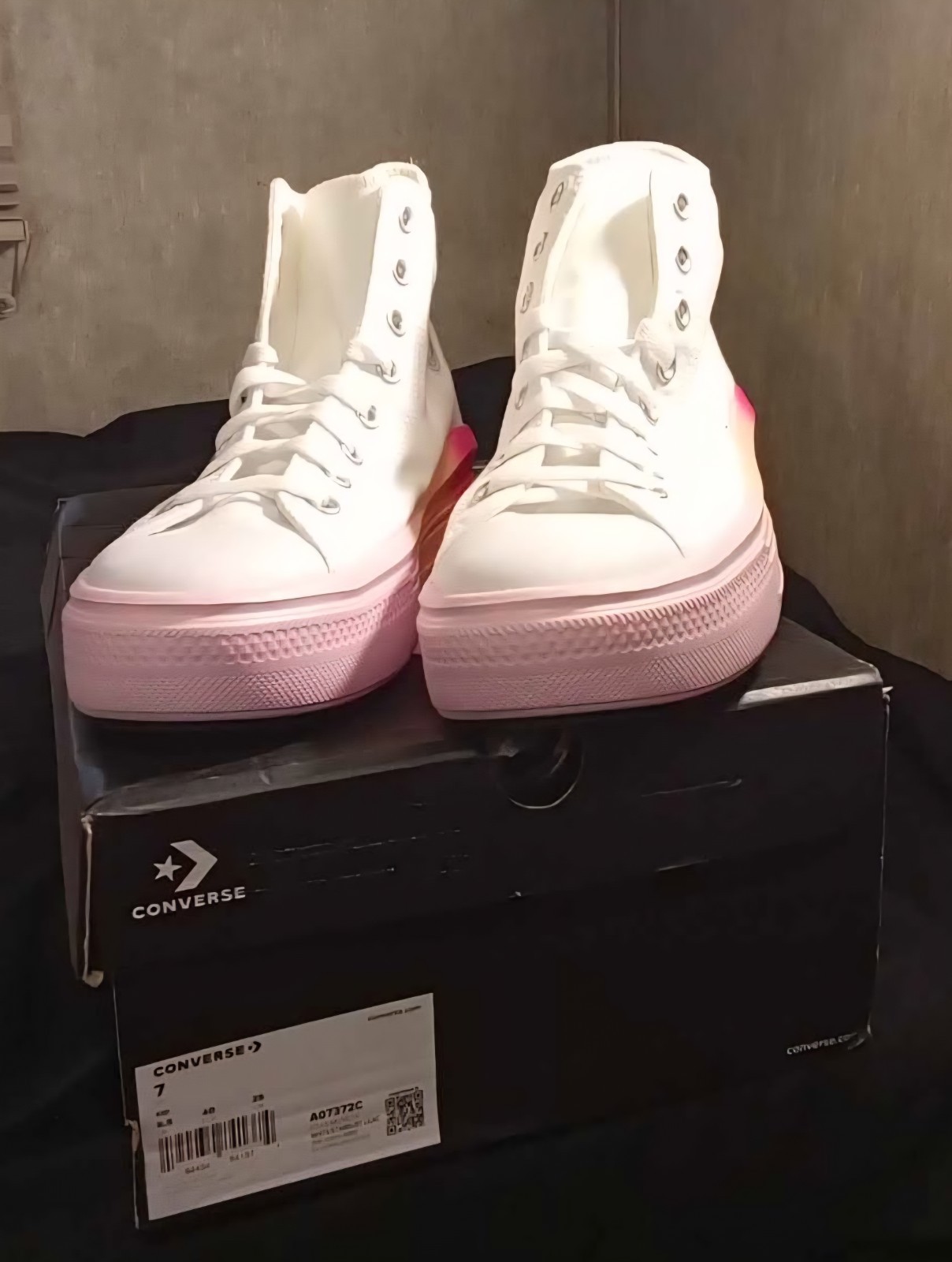 Converse Move High Platform Kids Grade School size 7Y