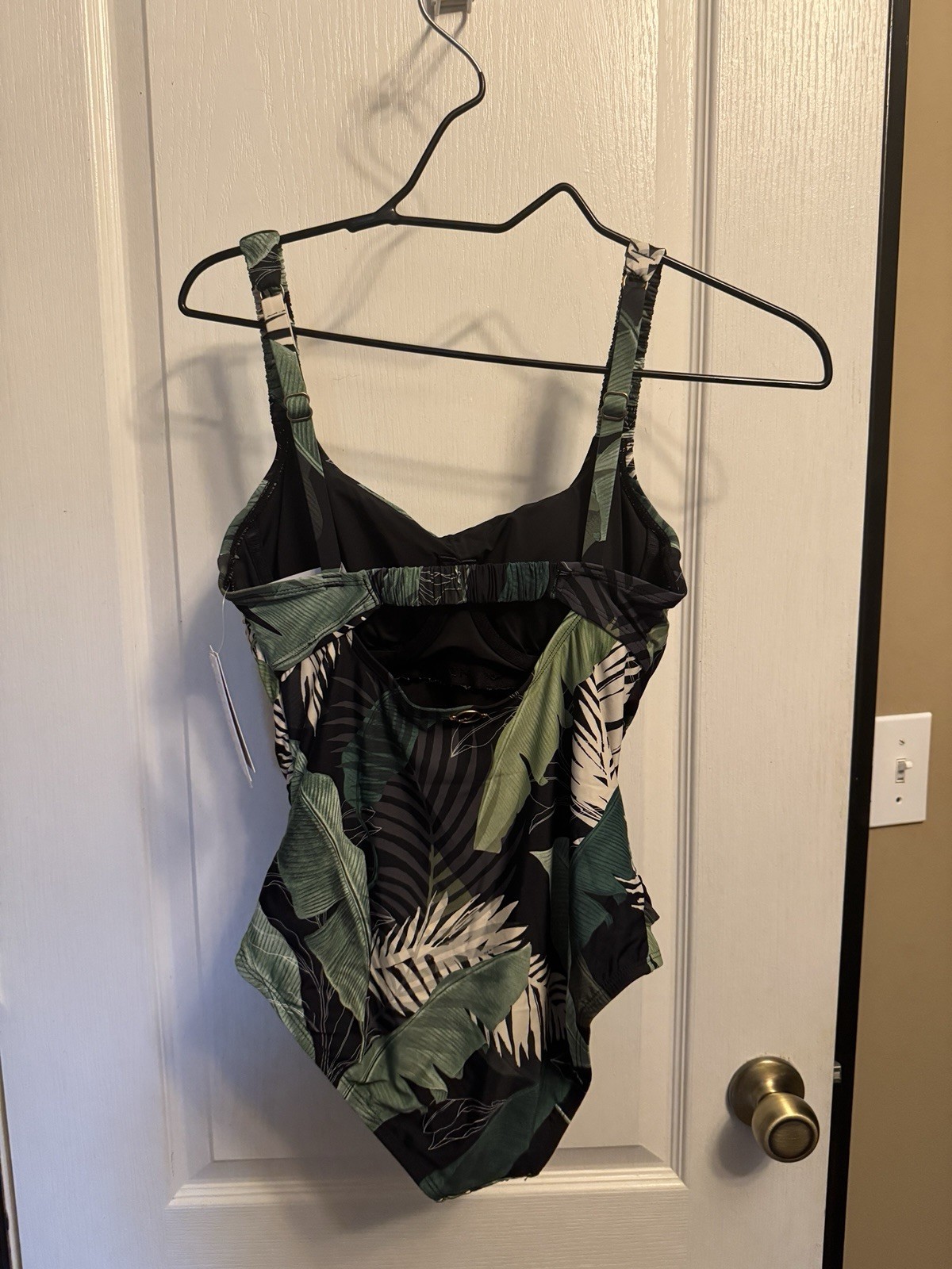 Jantzen Tummy Control Tropical One-Piece Swimsuit Black/Green Size 6 JZ24738M