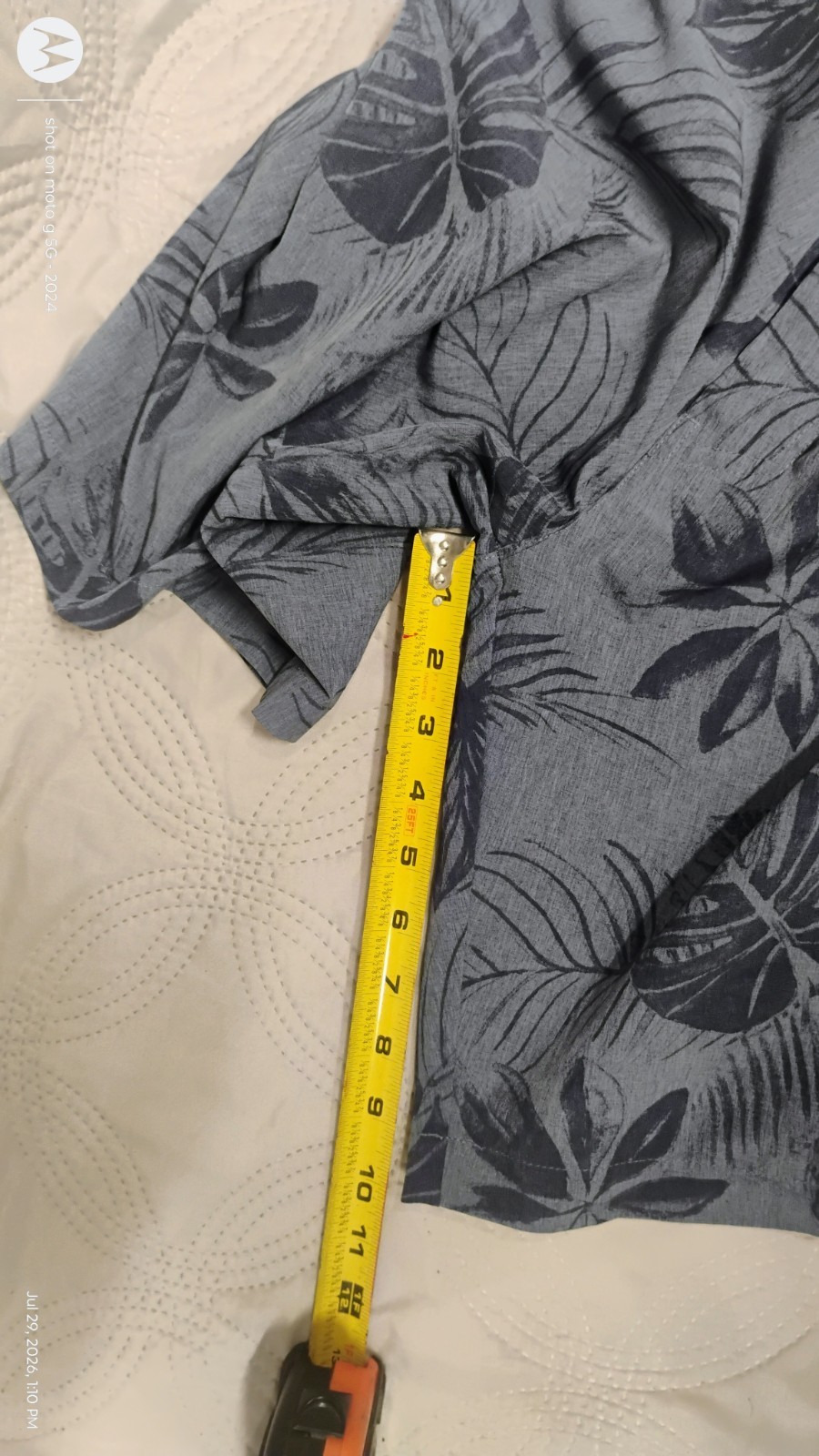 TravisMathew Men’s Bermuda Shorts Blue Tropical Floral Flat Front Pockets 10in