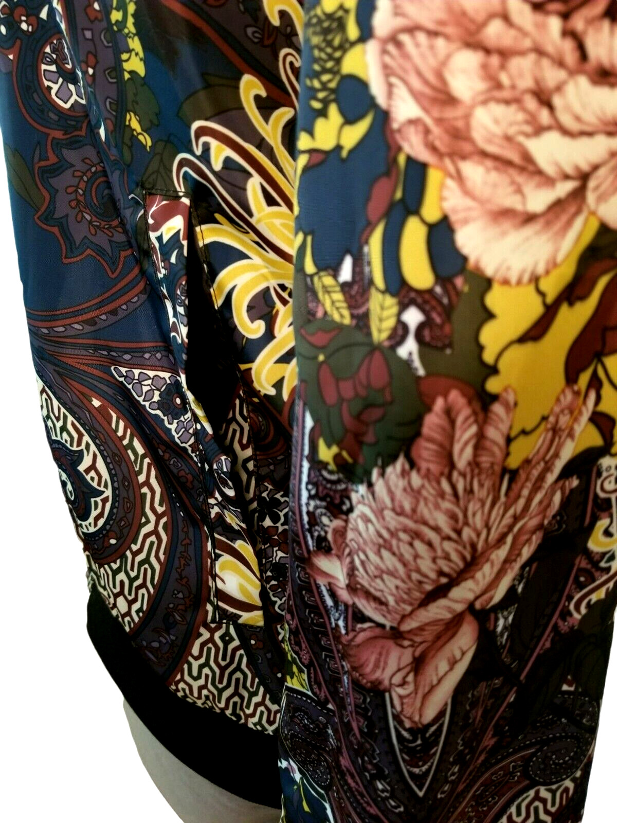 Fashion Nova Bomber Women’s Jacket Vivid Floral Full Zip Size L PIT TO PIT 24 IN