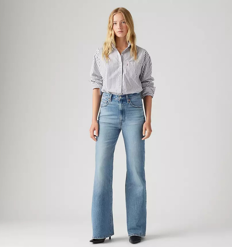 LEVI’S Ribcage Bell Women’s Jeans, Maximum Story – Medium Wash NEW