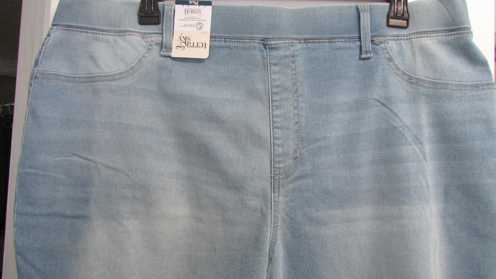 NEW Women’s 2X 20-22W Light Blue Pullon Jegging Capri BY Terra & Sky