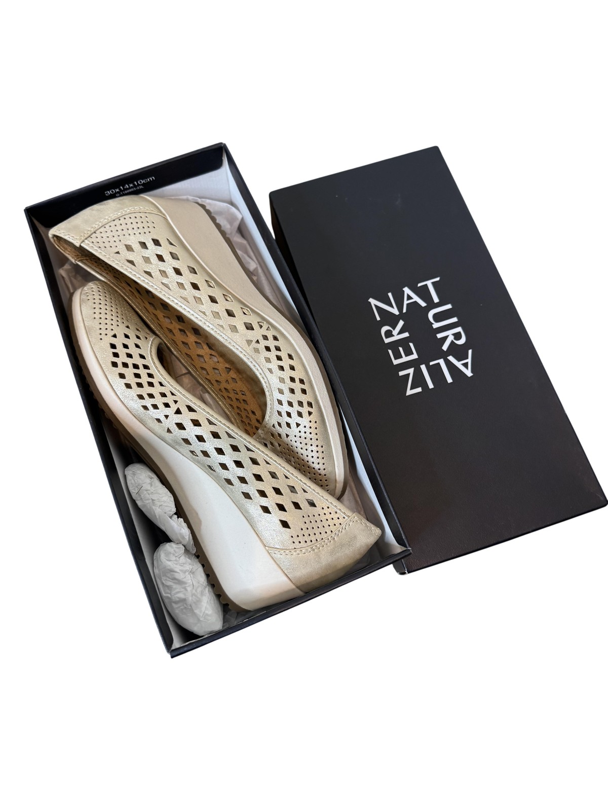 Naturalizer Brina Shoes Womens Size 7.5 Gold Slip On Wedge Flats Comfort Cutout