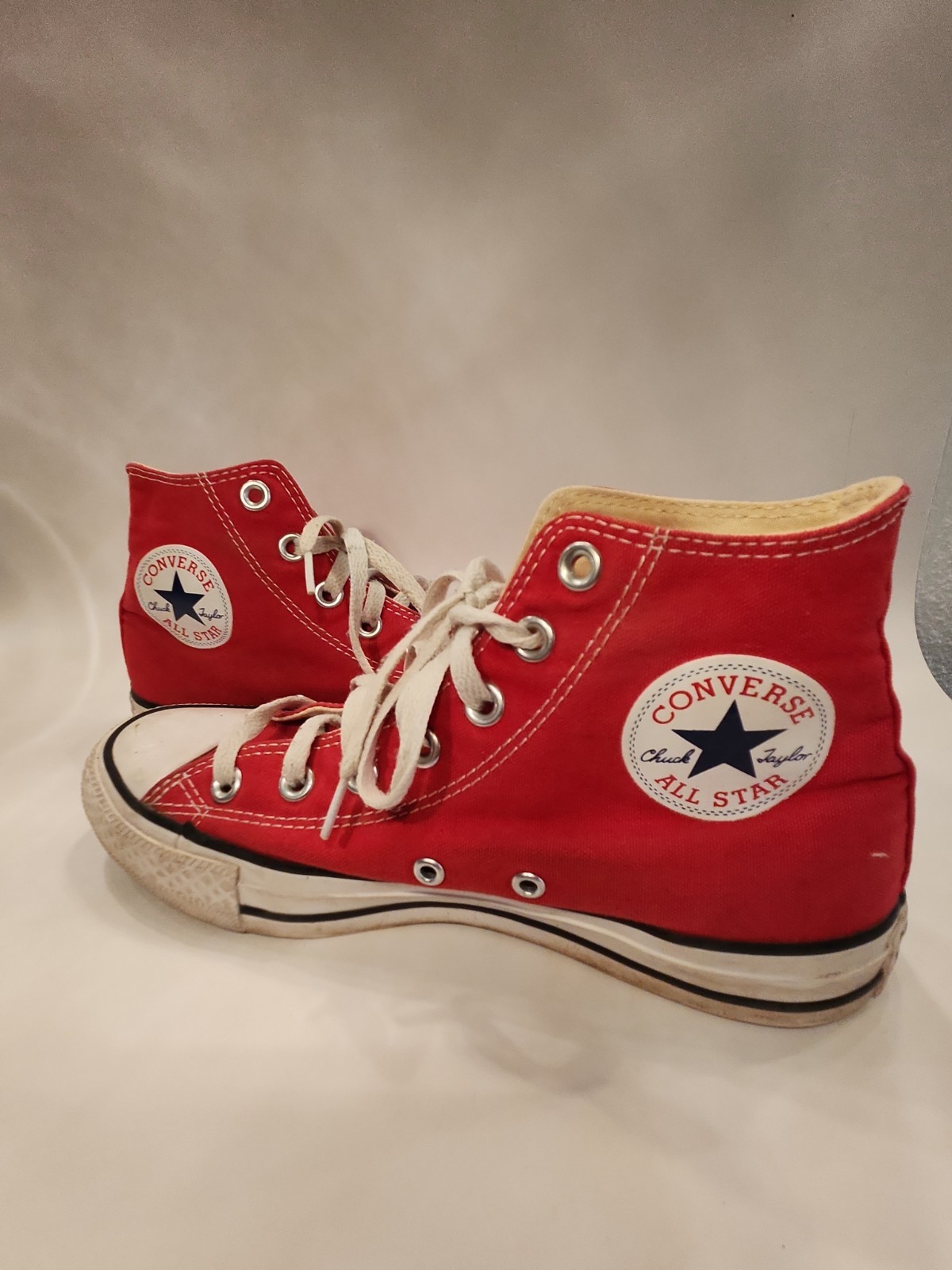 Converse Chuck Taylor All Star Canvas High Top Red Lace-Up Unisex M5/W7