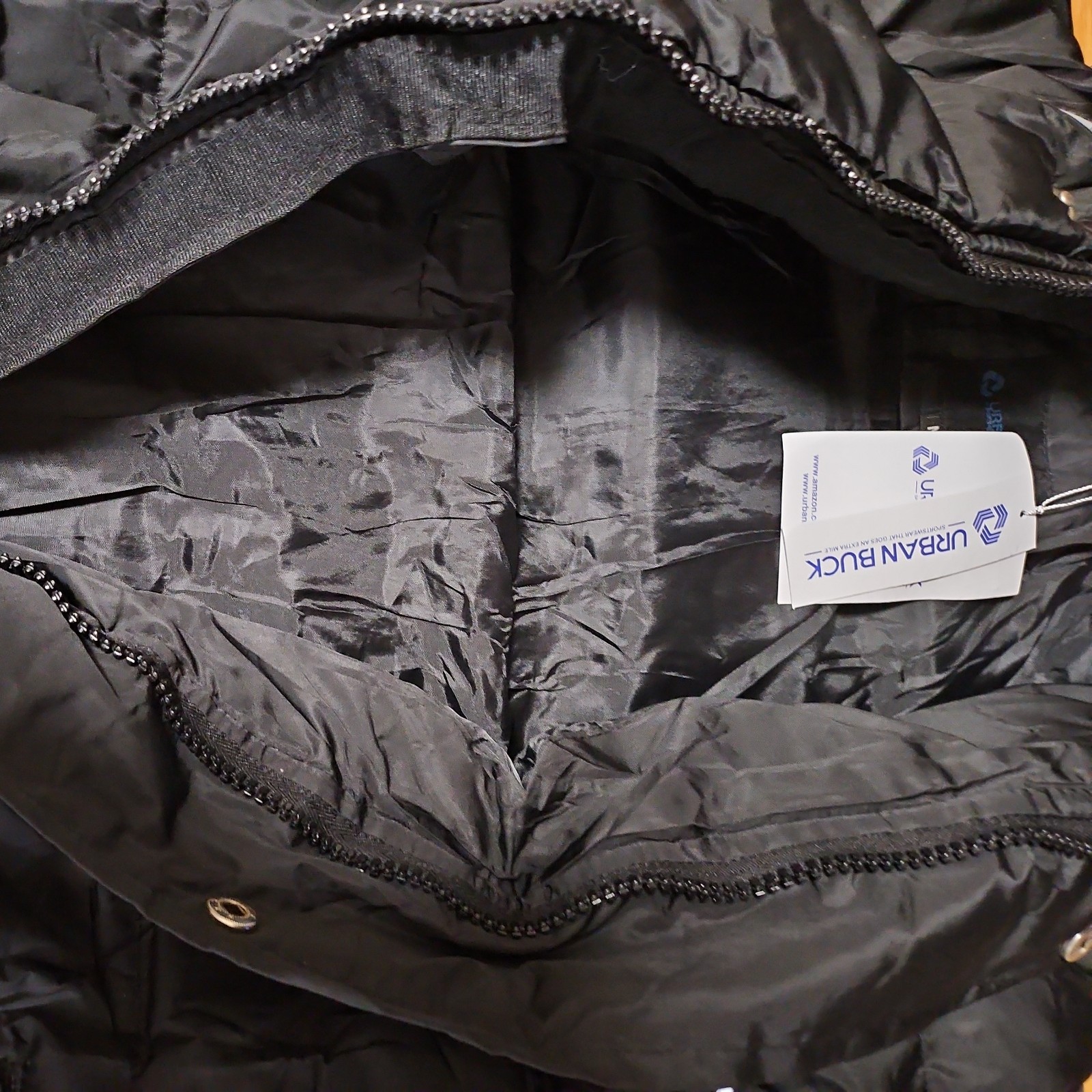NWT Urban Buck Black Quilted Full Zip Button Puffer Jacket Nylon Size M