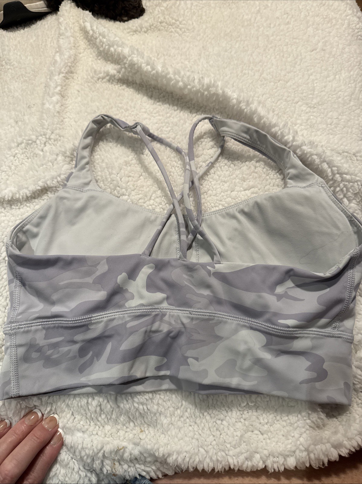 White Camo, Sports Bra, Barely Worn And Great For Working Out Exercise Size 8￼