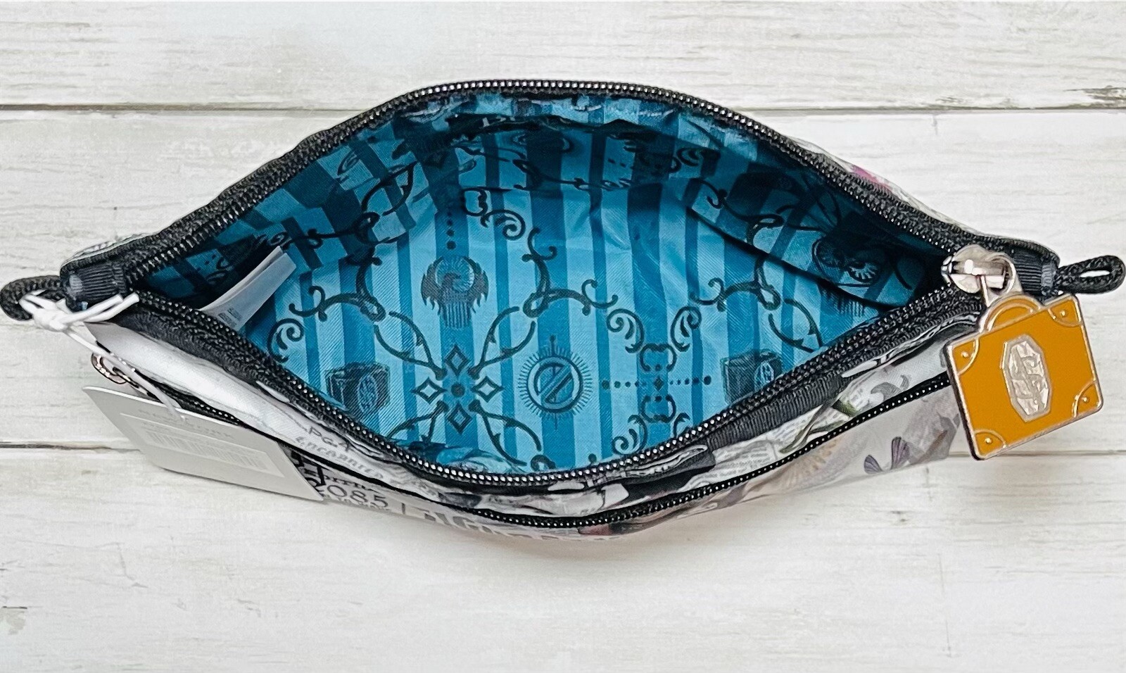 NWT LeSportsac Fantastic Beast Cosmetic Clutch 7105 G913 P1