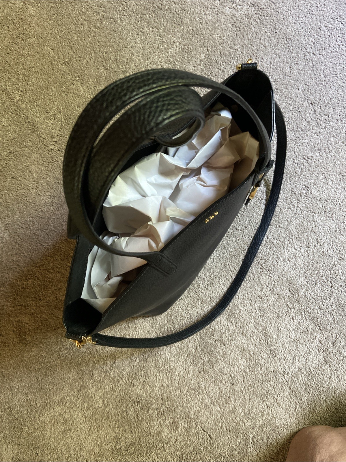 Lauren Ralph Lauren Black Med Size 100% Polyurethane Tote Classy Classic
