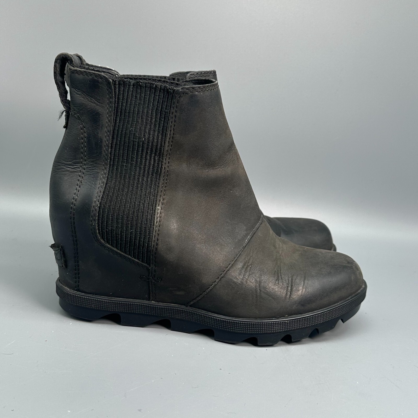 Sorel Joan of Arctic Wedge II Women’s 6.5 Black Round Toe Pull On Chelsea Boots