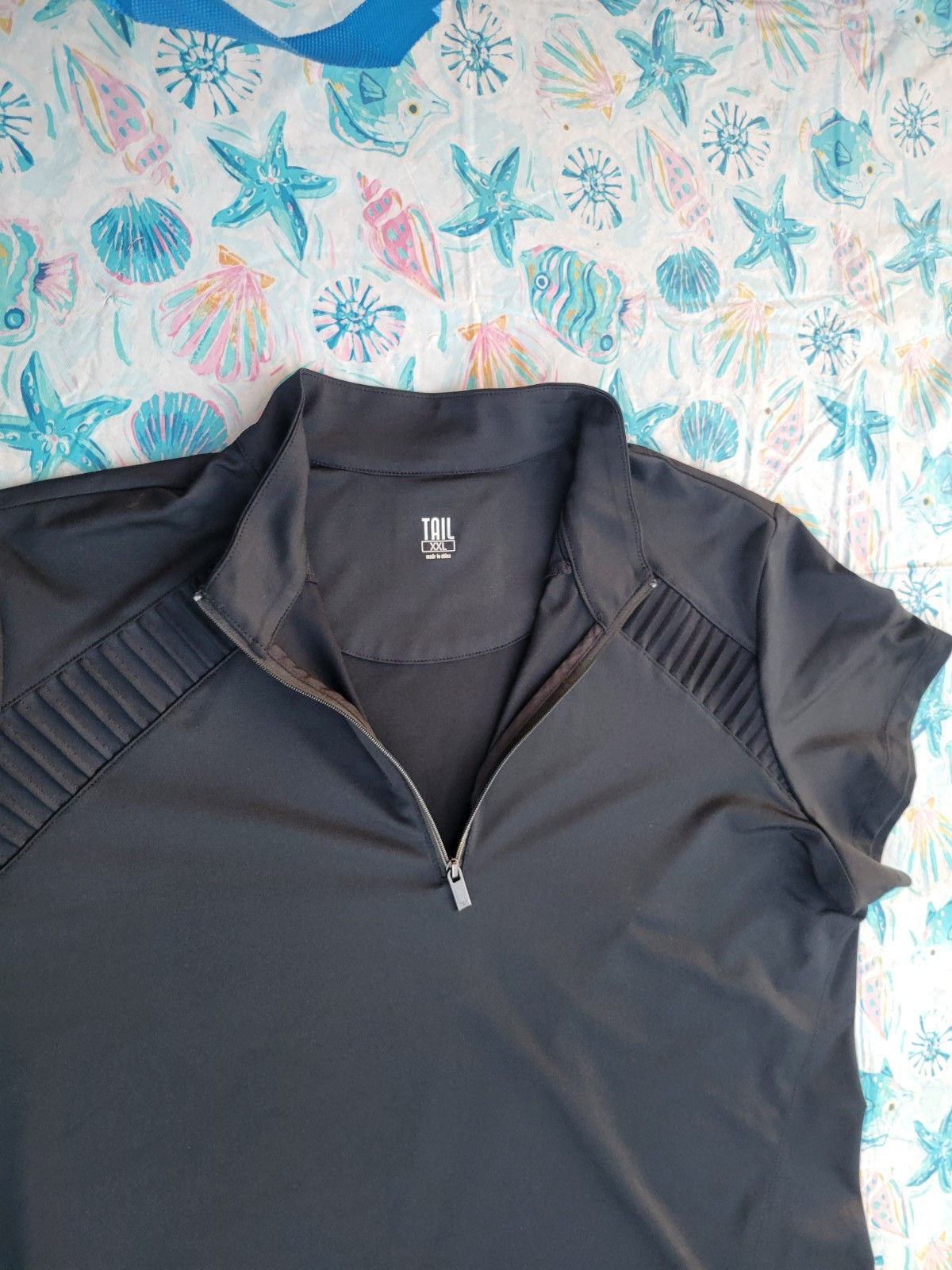 Tail XXL- Black Activewear/Golf women’s top