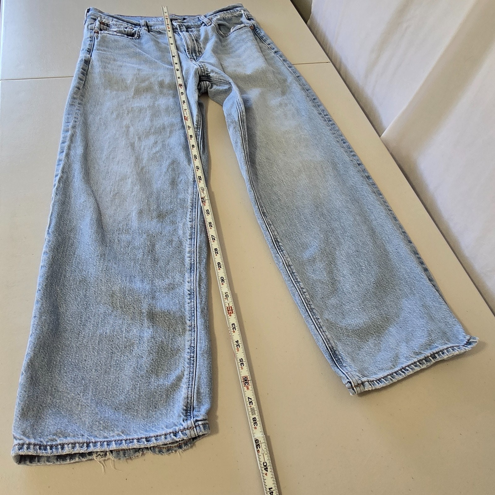 American Eagle Strigid Stove Pipe Jeans Women’s 8 Regular Light Wash Fray Hem