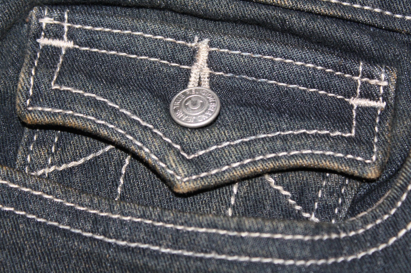 True Religion Men’s Jeans size 32 Relaxed Slim