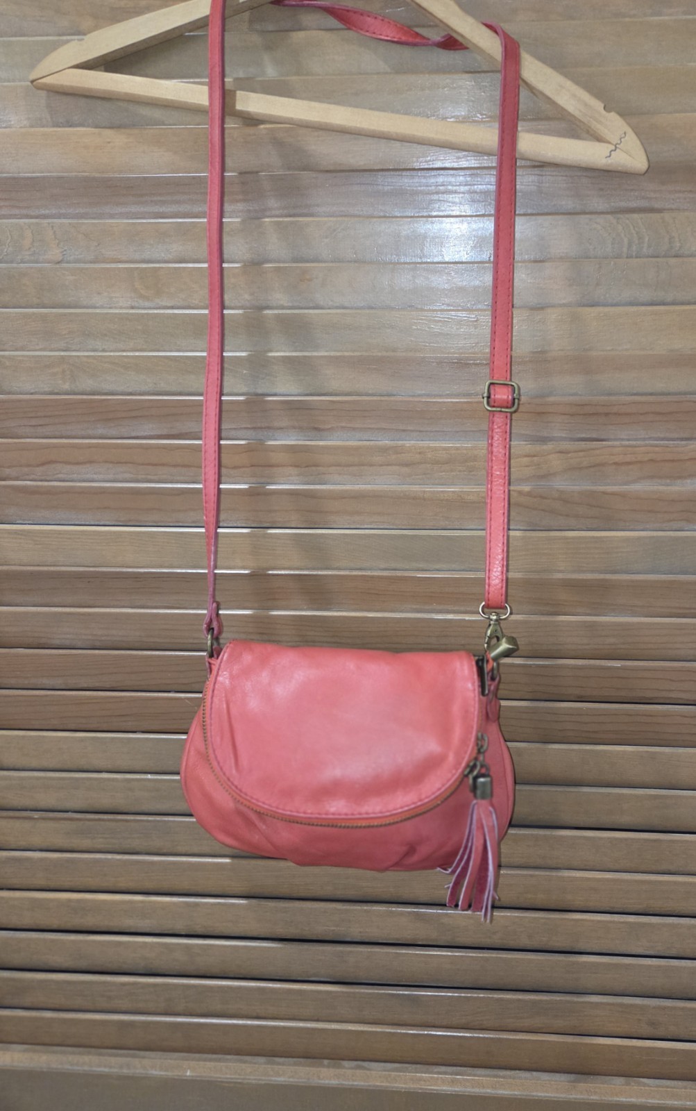 Borse in Pelle italian Leather Crossbody Boho Slouchy Saddle Bag Flap Coral Sm