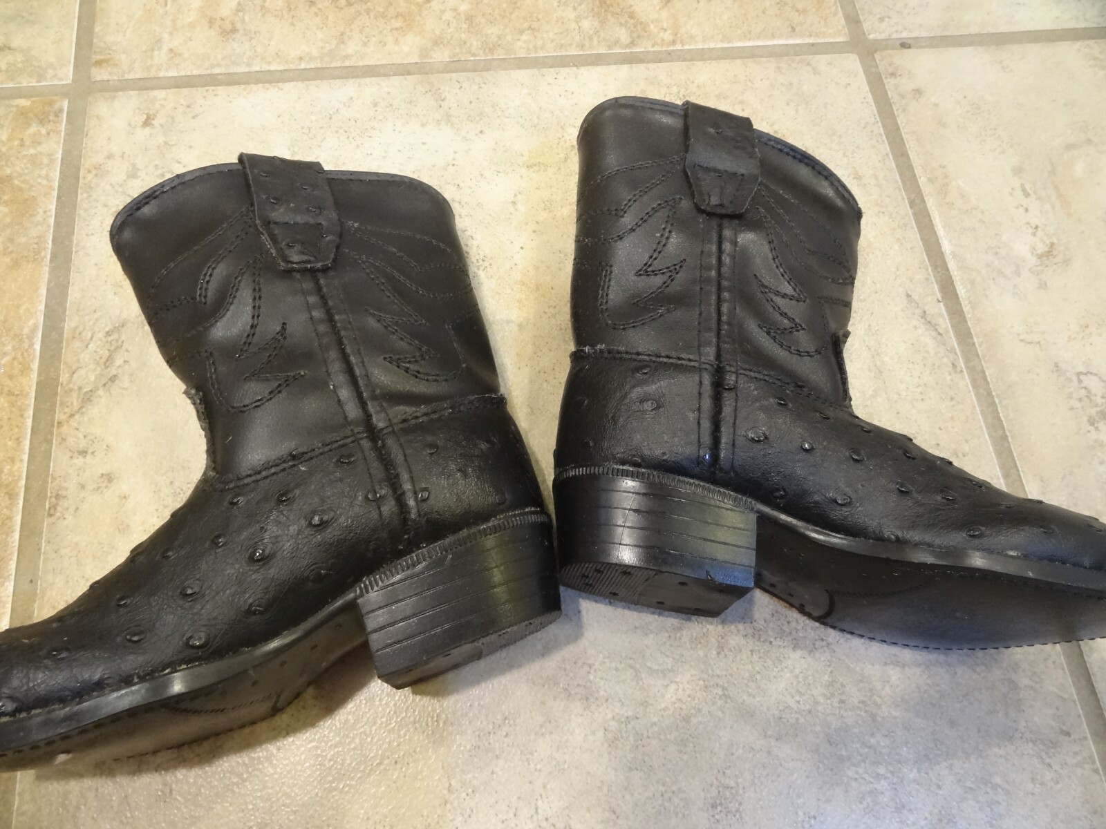 Children’s Size 5 Black Leather Western Boots by A Jama Product **VERY NICE**