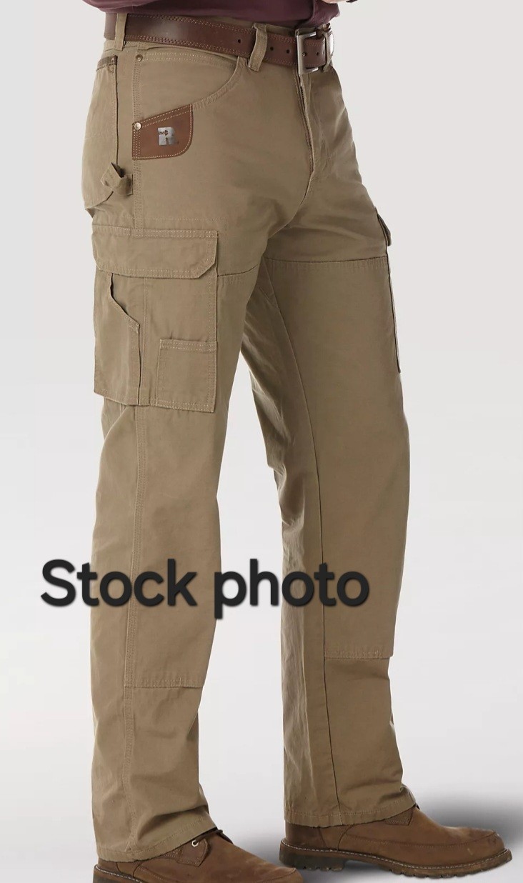 Wrangler RIGGS Workwear Men’s Ripstop Ranger/ Relax Fit 36×30 Cargo Pockets