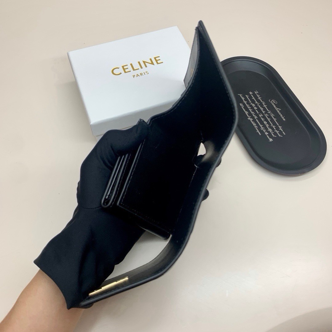 CELINE Black Wallet Gold Logo Hardware Zip Coin Pocket Credit Card Solid Women’s