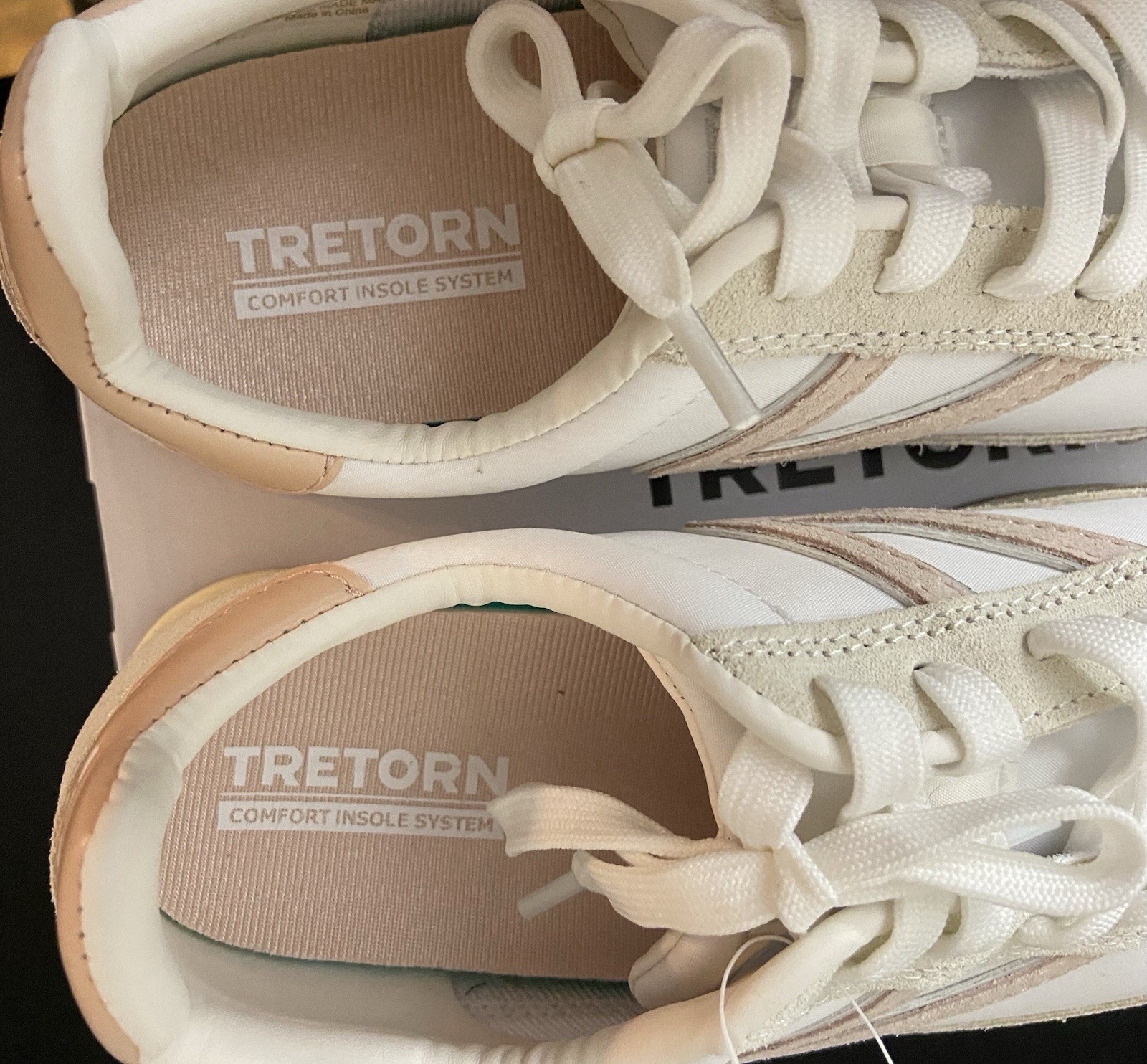 NIB Tretorn Womens 7.5 Hailey Leather Upper Sneaker Memory Foam Footbed