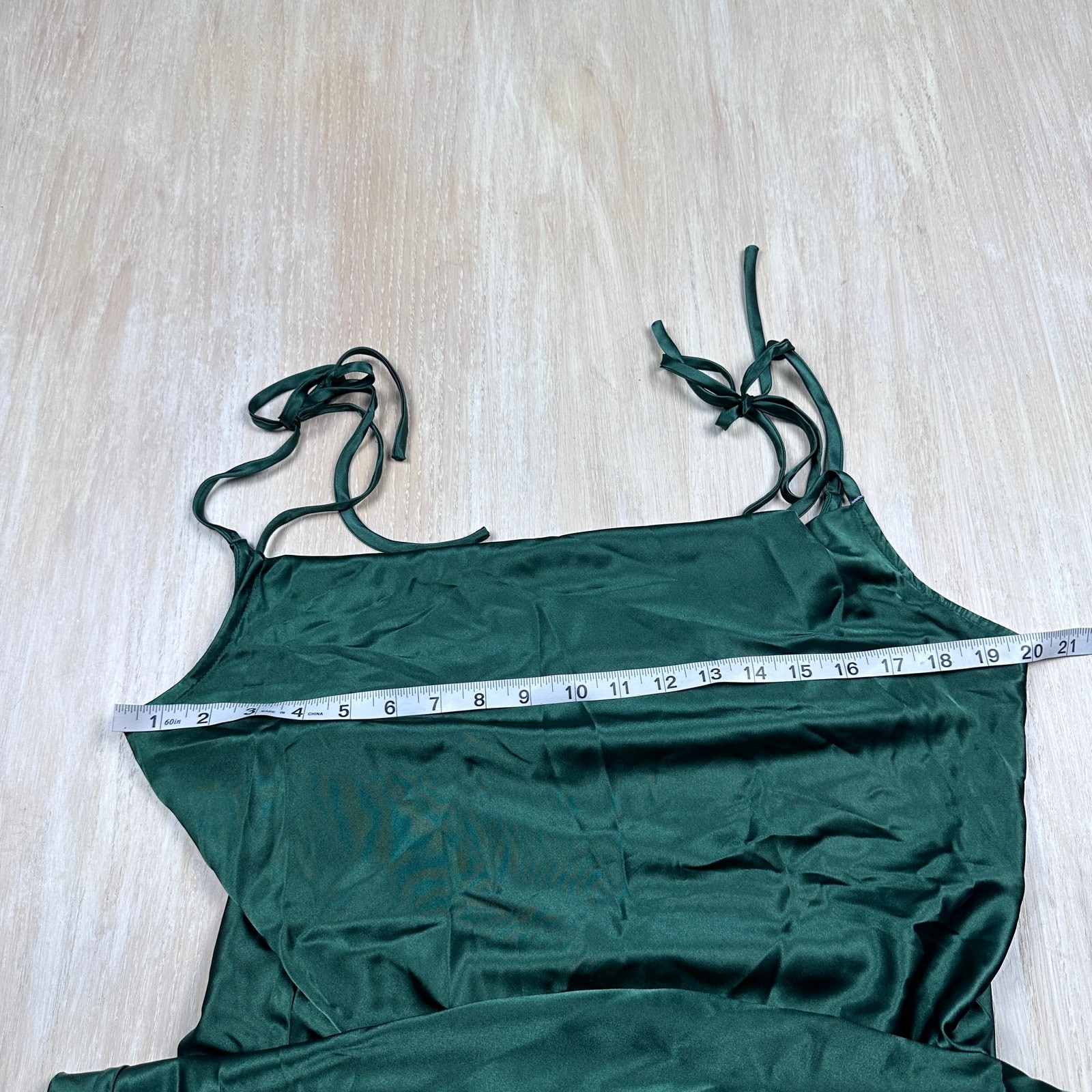 NWT Ladivine by Cinderella Divine Emerald Slim Fit Satin Elegant Midi Dress XL