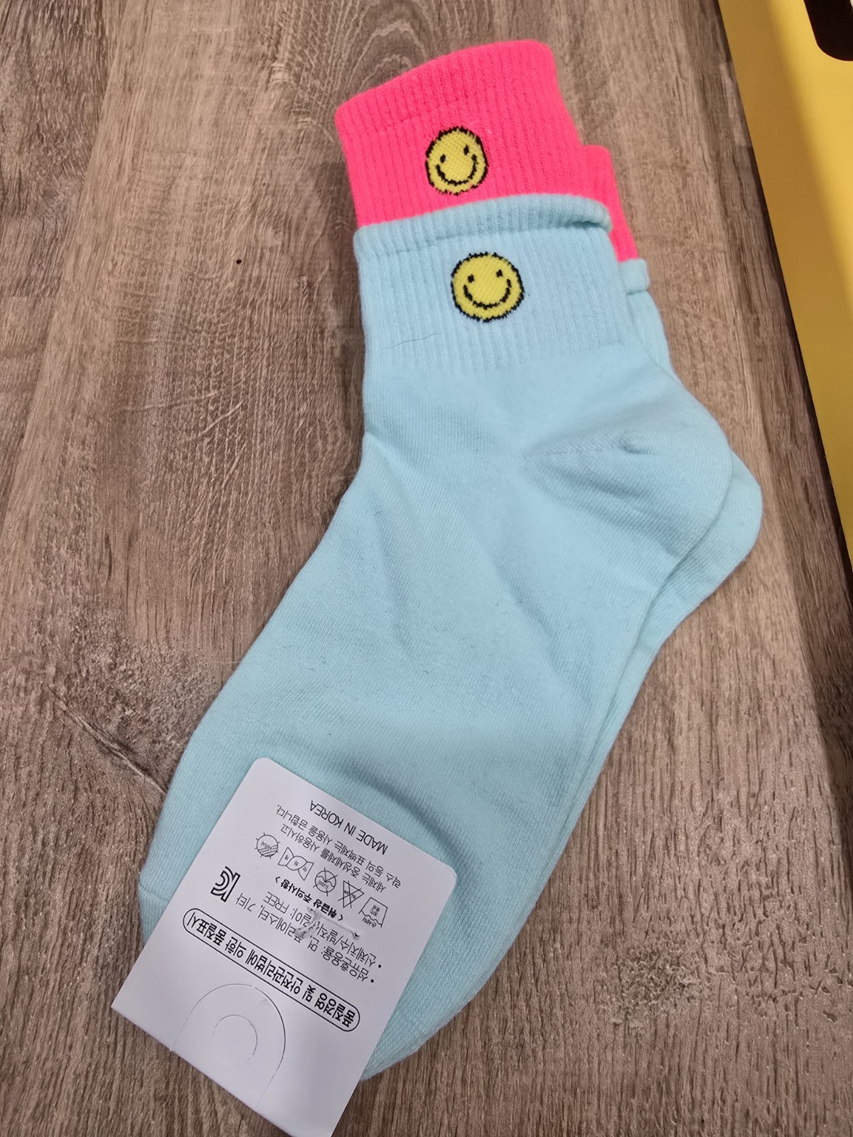 Pick YOUR Socks! DISCOUNT when you Buy 2 or 3 Pairs (Singgoba, Made in Korea)