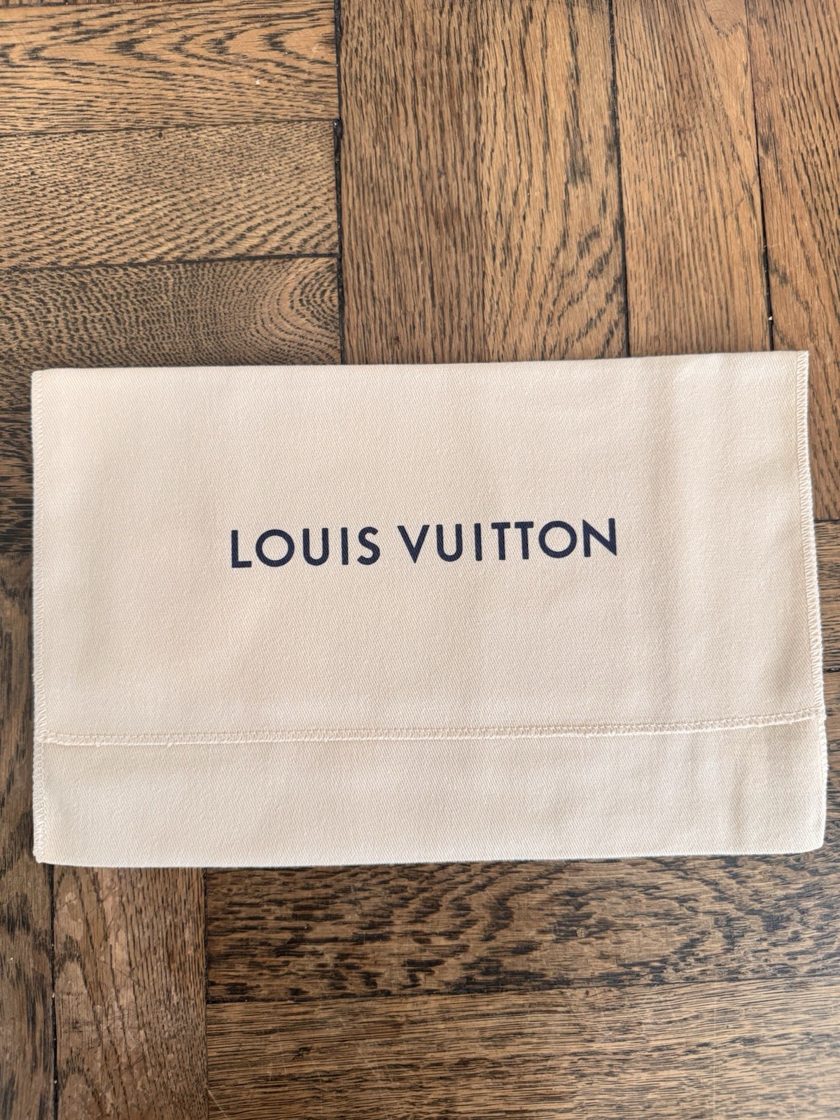 Authentic Louis Vuitton Dust Bag Envelope Flap Style 12×7.5” Medium 1Pc.(D21310)