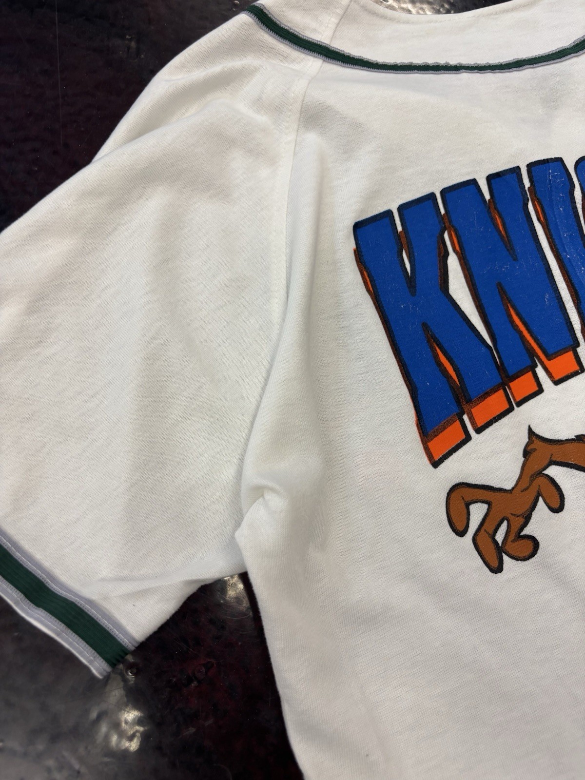 Vintage 1990s New York Knicks Looney Tunes Baseball Jersey Small Nba 90s
