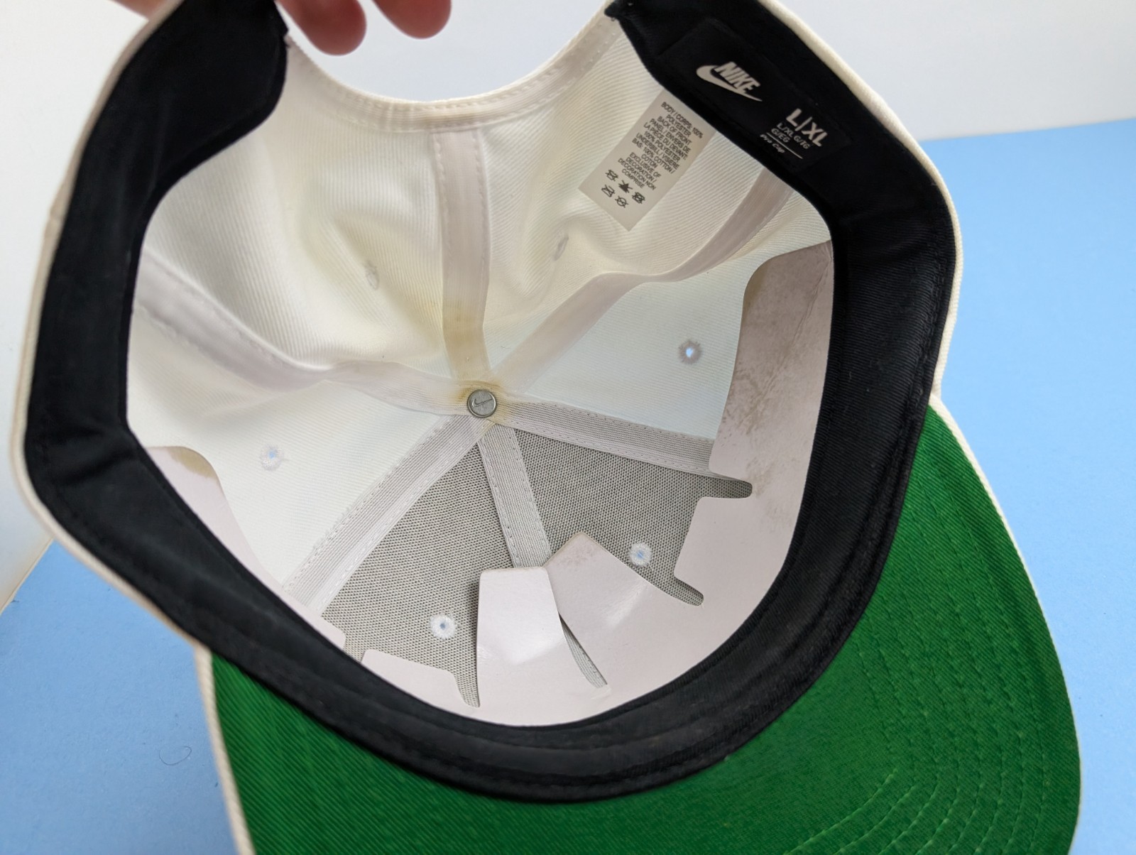Nike Pro Cap White Black Swoosh Flat Bill Snapback Hat FV5522-100 L/XL