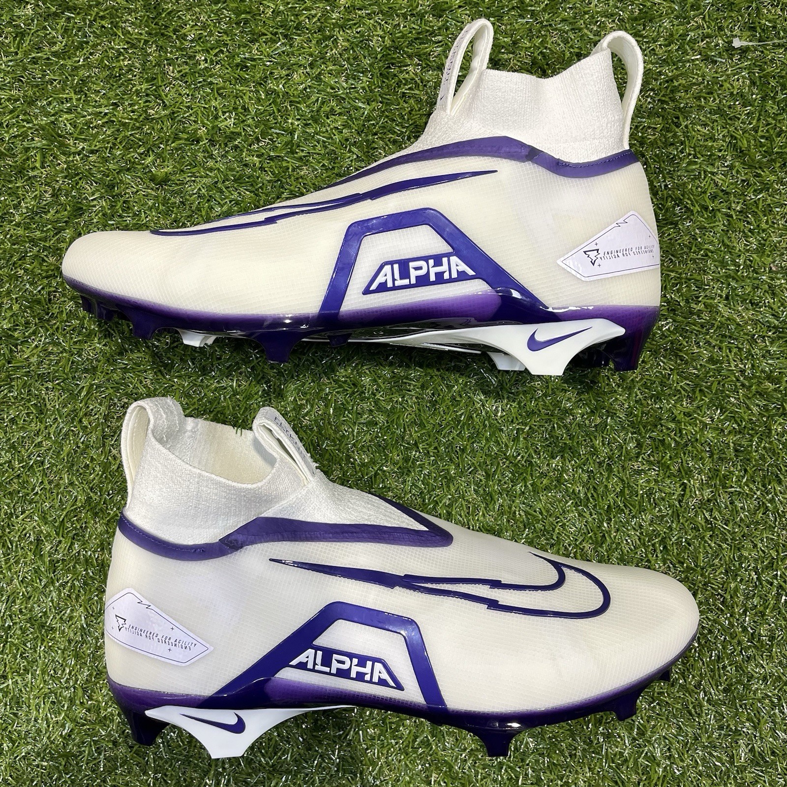Men Size 13.5 Nike Alpha Menace Elite 3 P White/Purple Football Cleat DM1792-101