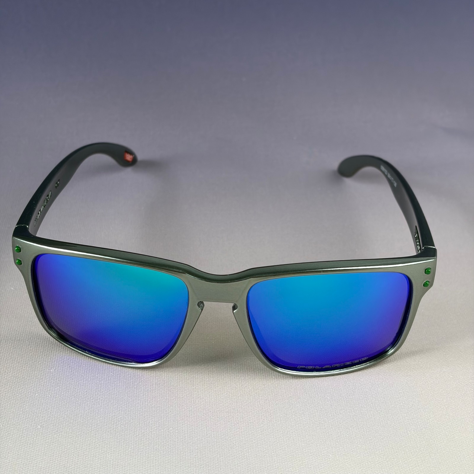 Oakley Holbrook Sunglasses Grey Green Frame Blue Mirror Polarized 9102 W/ Box