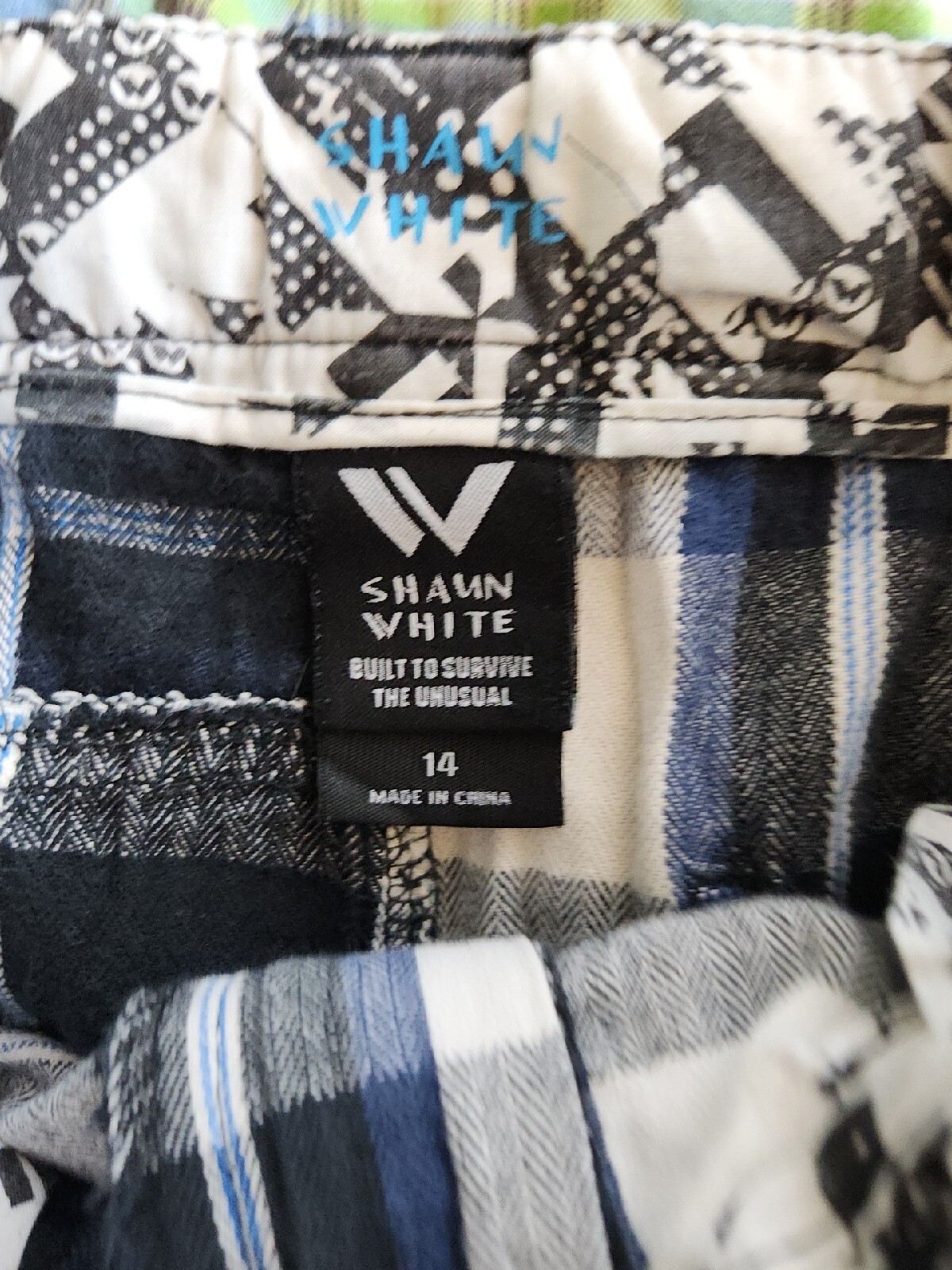 Shaun White Black Gray Plaid Lightweight Shorts Womens 14
