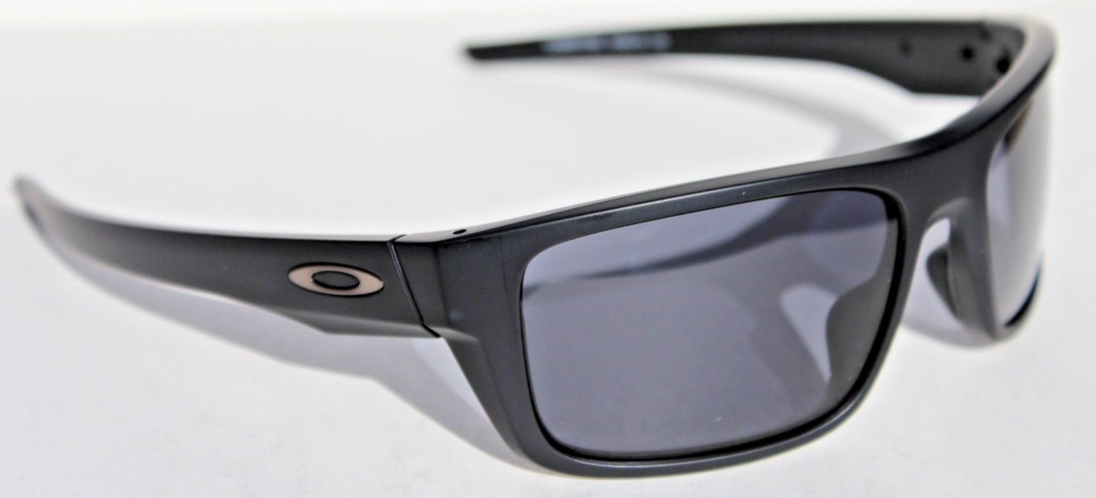 OAKLEY Drop Point Sunglasses Matte Black/Grey OO9367-01 NEW