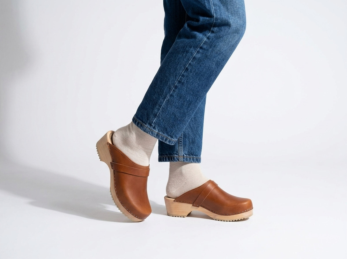 Calmare Trätofflor “ORIGINAL NATUR” Swedish Clogs in Natural Brown leather