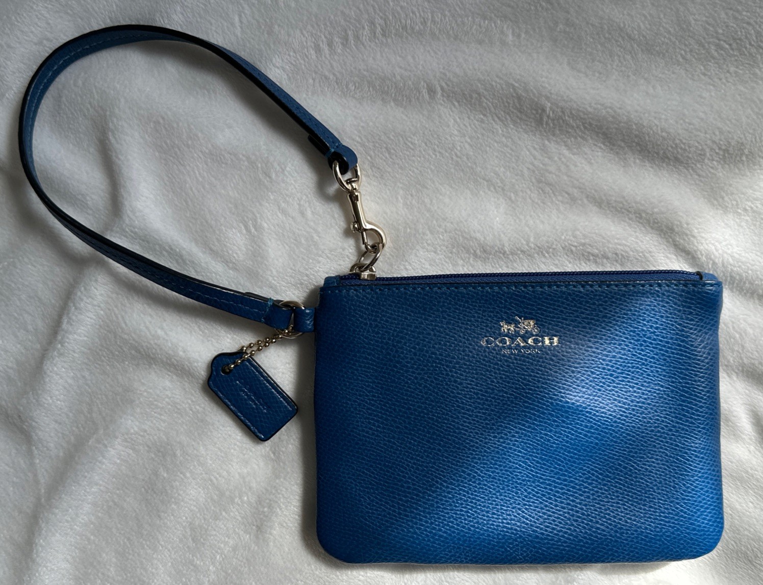 COACH Corner Zip Wristlet In Pebbled Leather Royal Blue