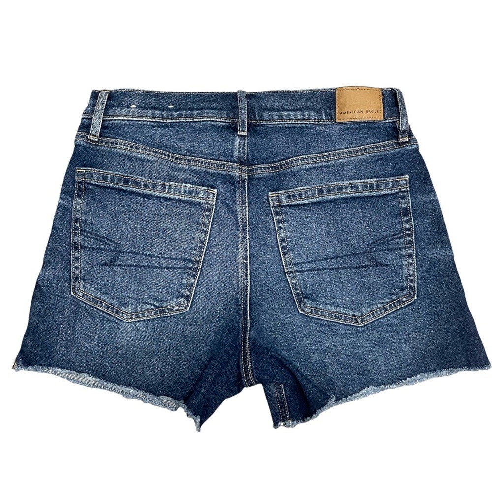 American Eagle Women’s Strigid Relaxed Shorts | Raw Hem | Size 2