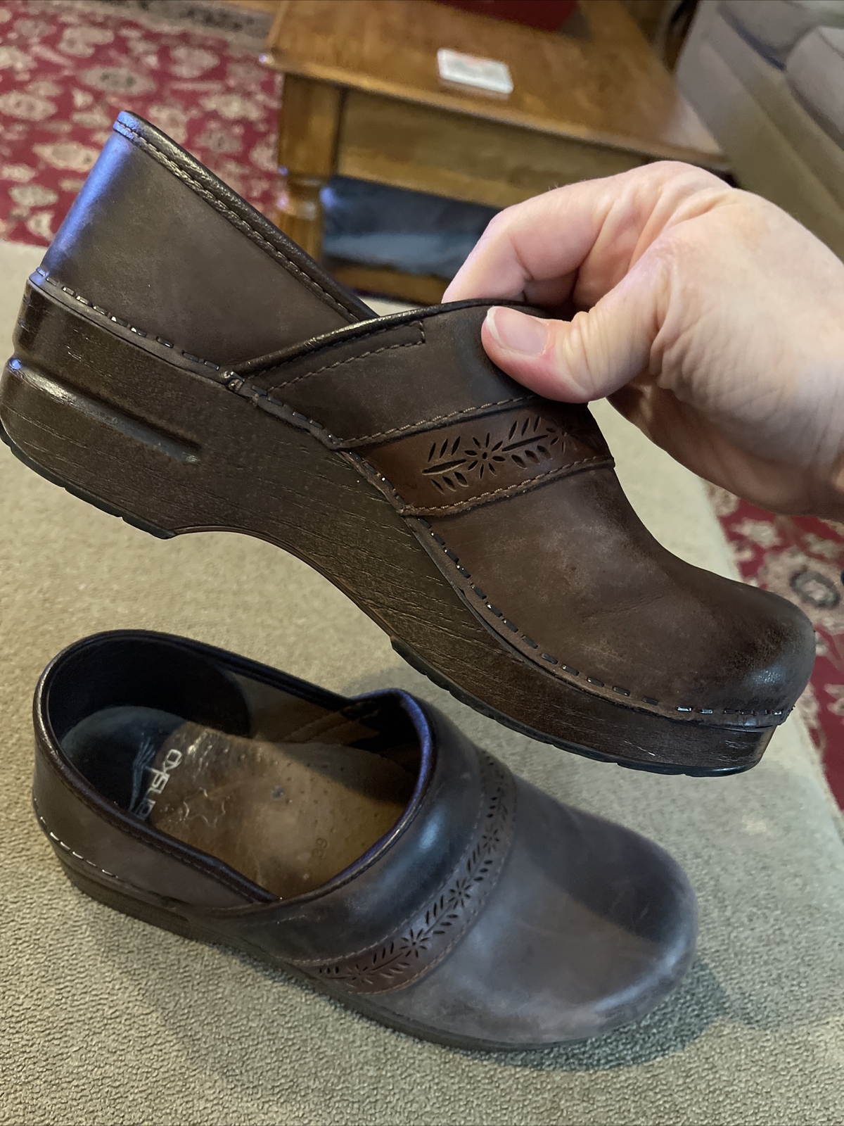 Women’s Size 38 (6.5-7) M Dansko Brown Leather Professional Clog (TD)