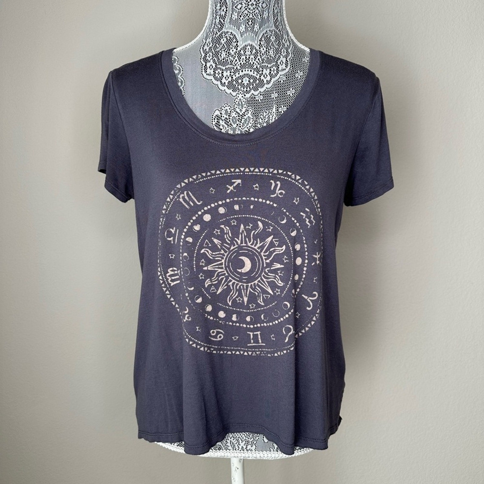 PROJECT SOCIAL T Womens Horoscope Short Sleeve Slub T-Shirt Grey Size Small