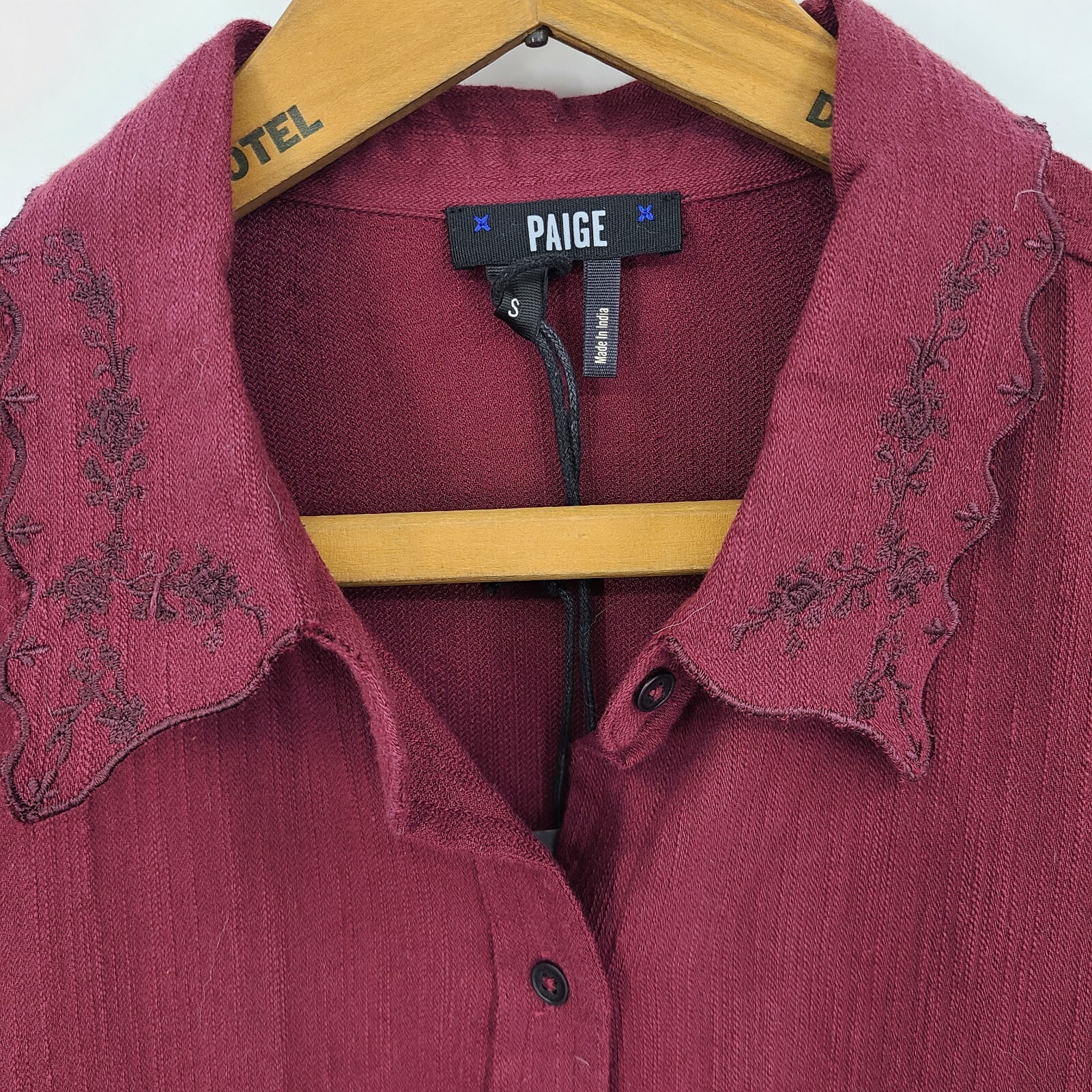 New Paige Button Front Blouse Womens S Avielle Embroidered Burgundy