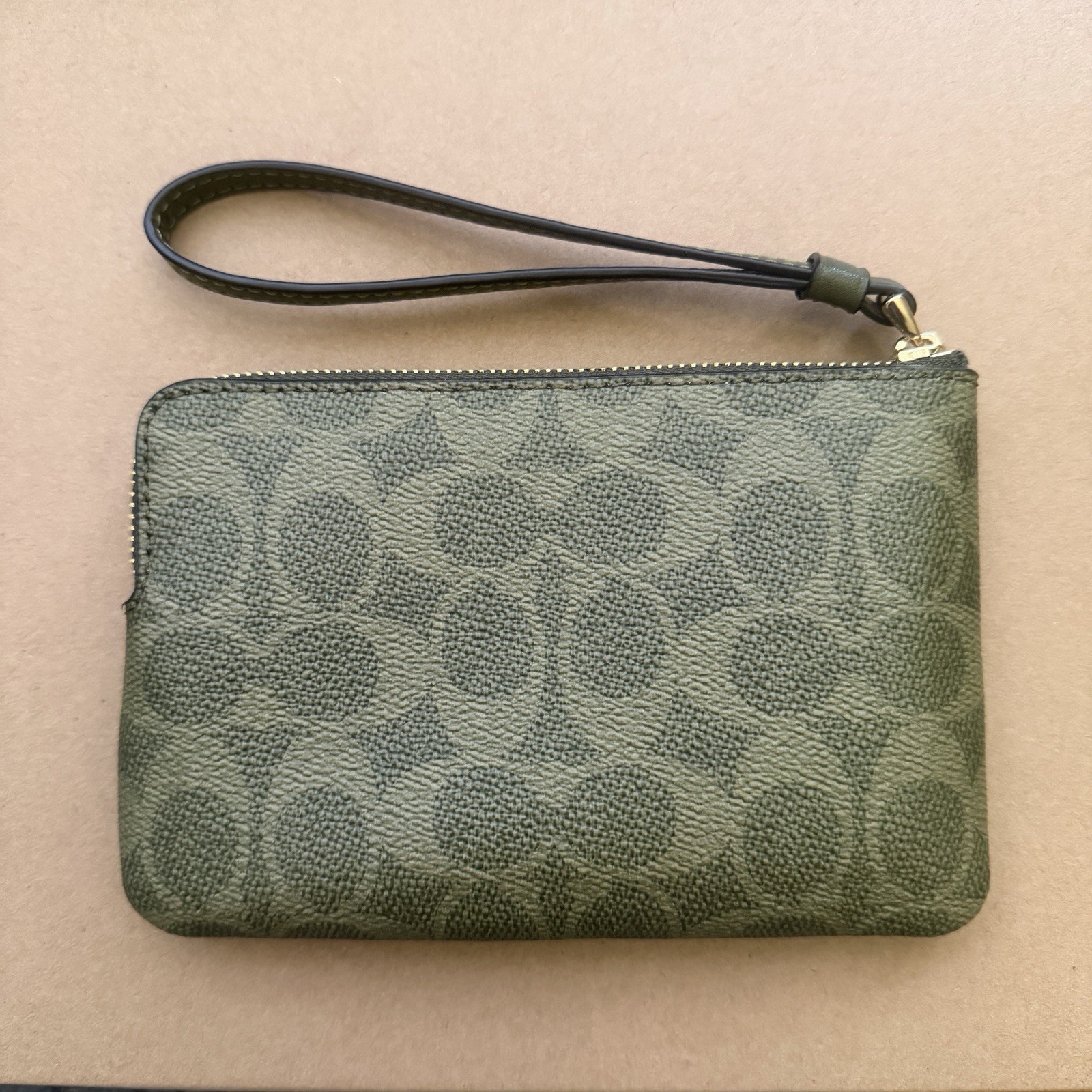NWT Coach Corner Zip Wristlet In Signature Canvas CAQ75 Gold/Olive
