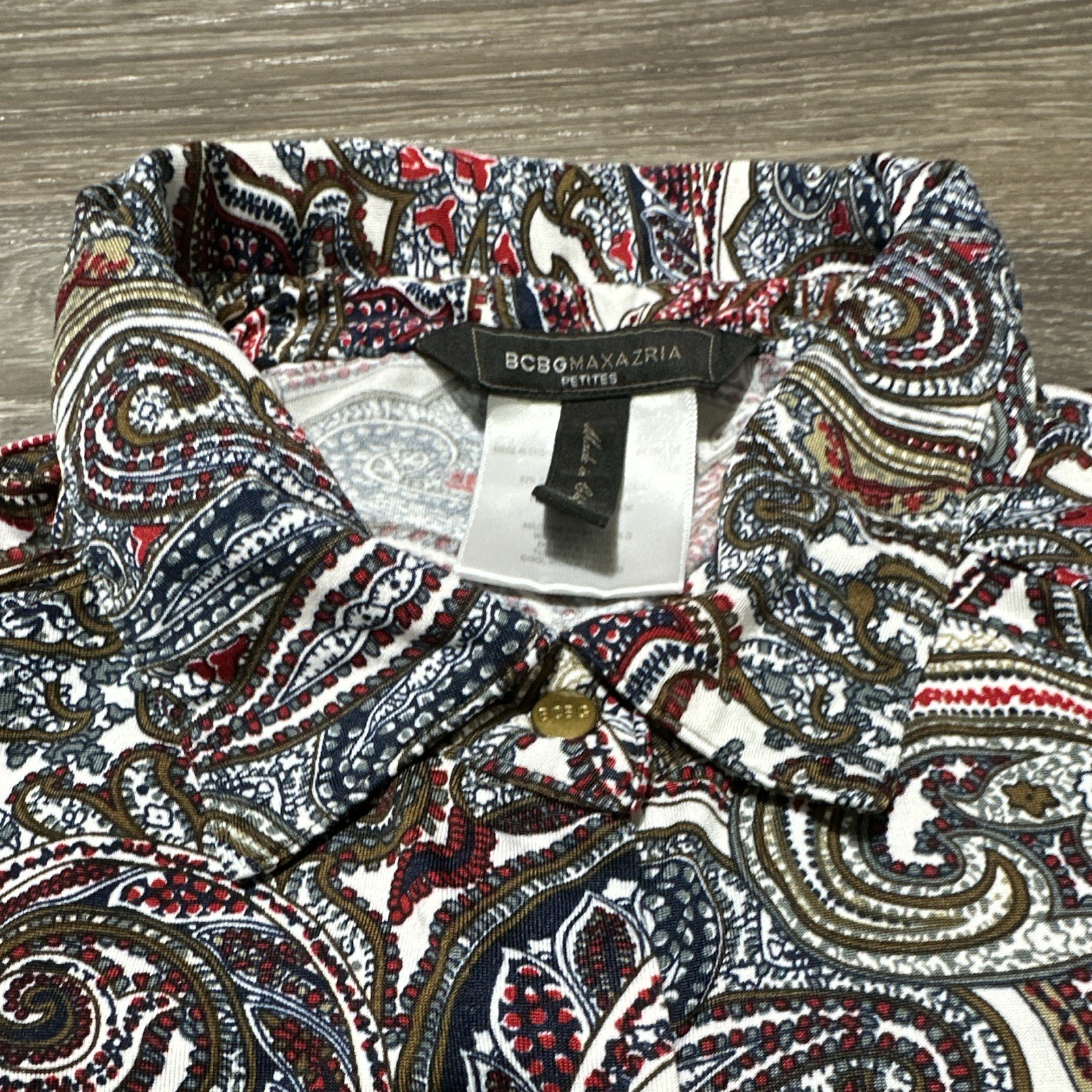 BCBGMAXAZRIA Petites S Multicolor Paisley Sleeveless Collared Button Blouse