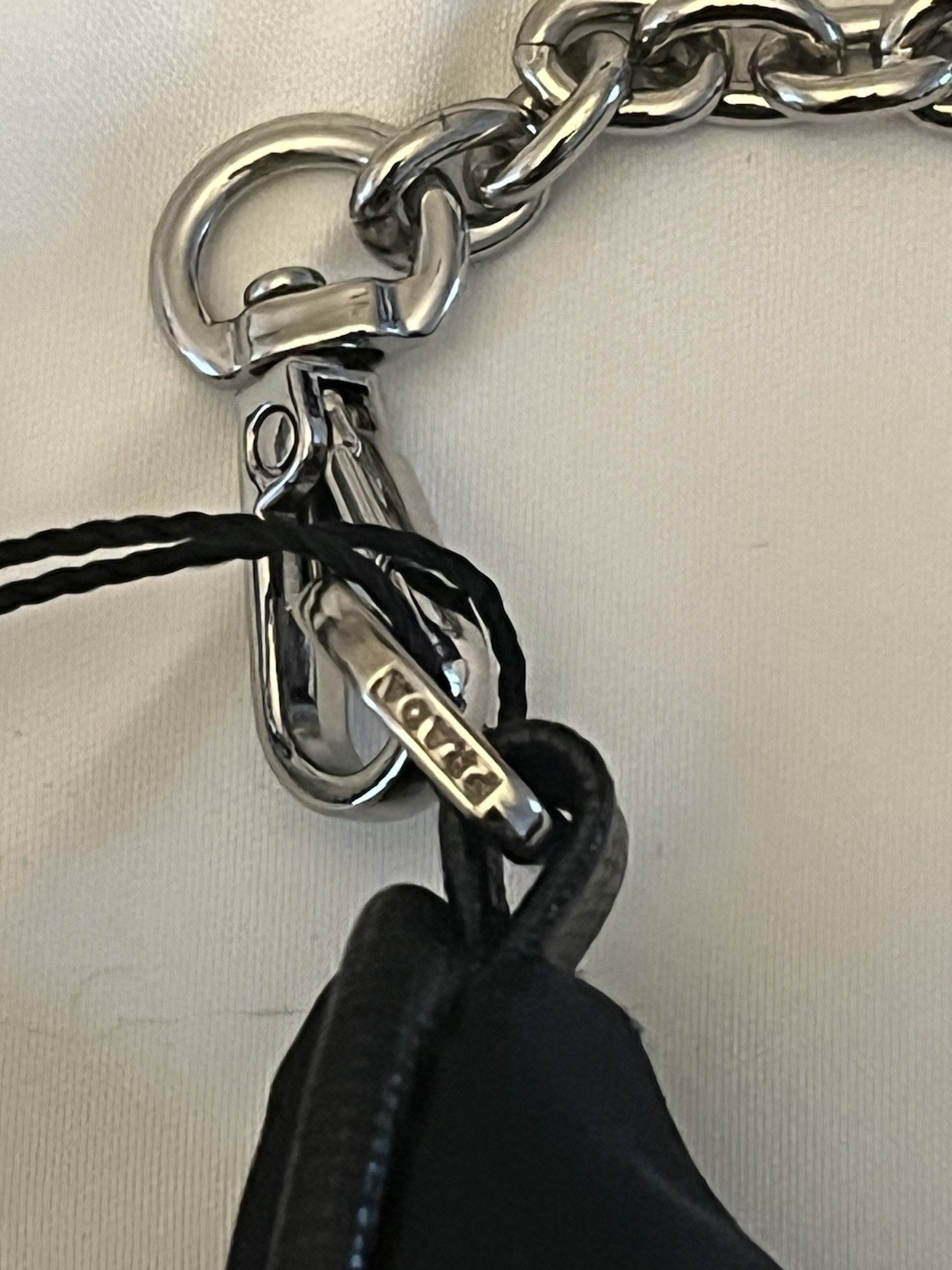 PRADA Re-Edition 2005 Black Shoulder Bag with Chain Strap and Detachable Pouch
