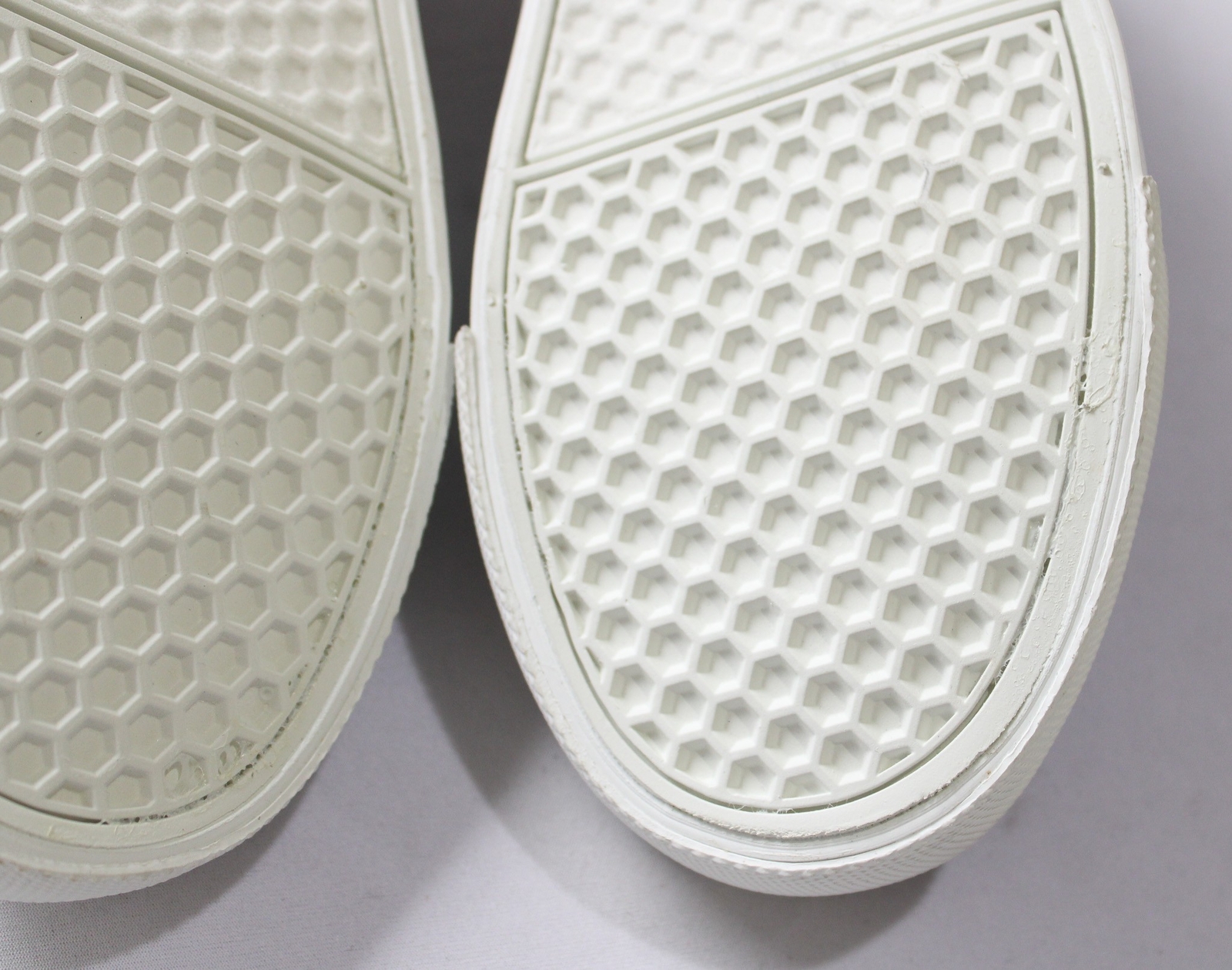 Old Navy Kid’s Gender-Neutral Canvas Slip-on Sneakers MP9 Dino Size US: 4