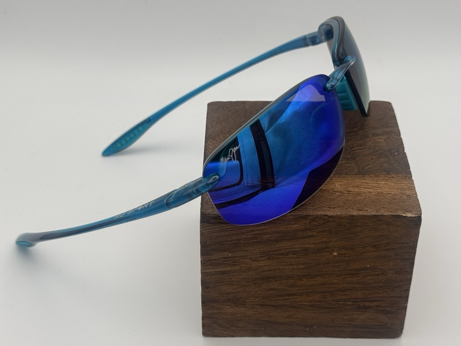 Maui Jim Hookipa B407-03 Shiny Transparent Blue / Blue Hawaii (64mm)